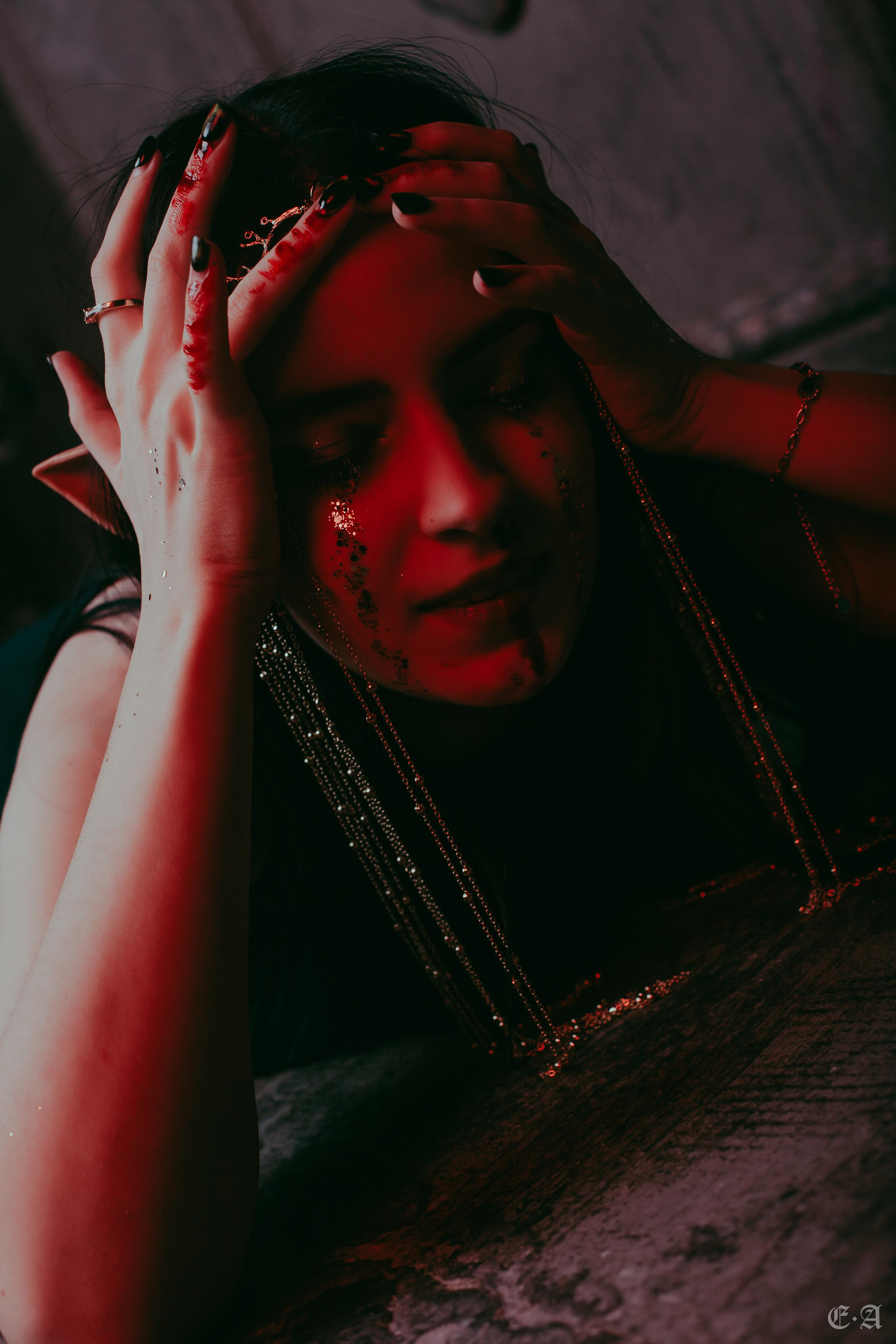 One ring to rule them all…. Фотограф Ellairen