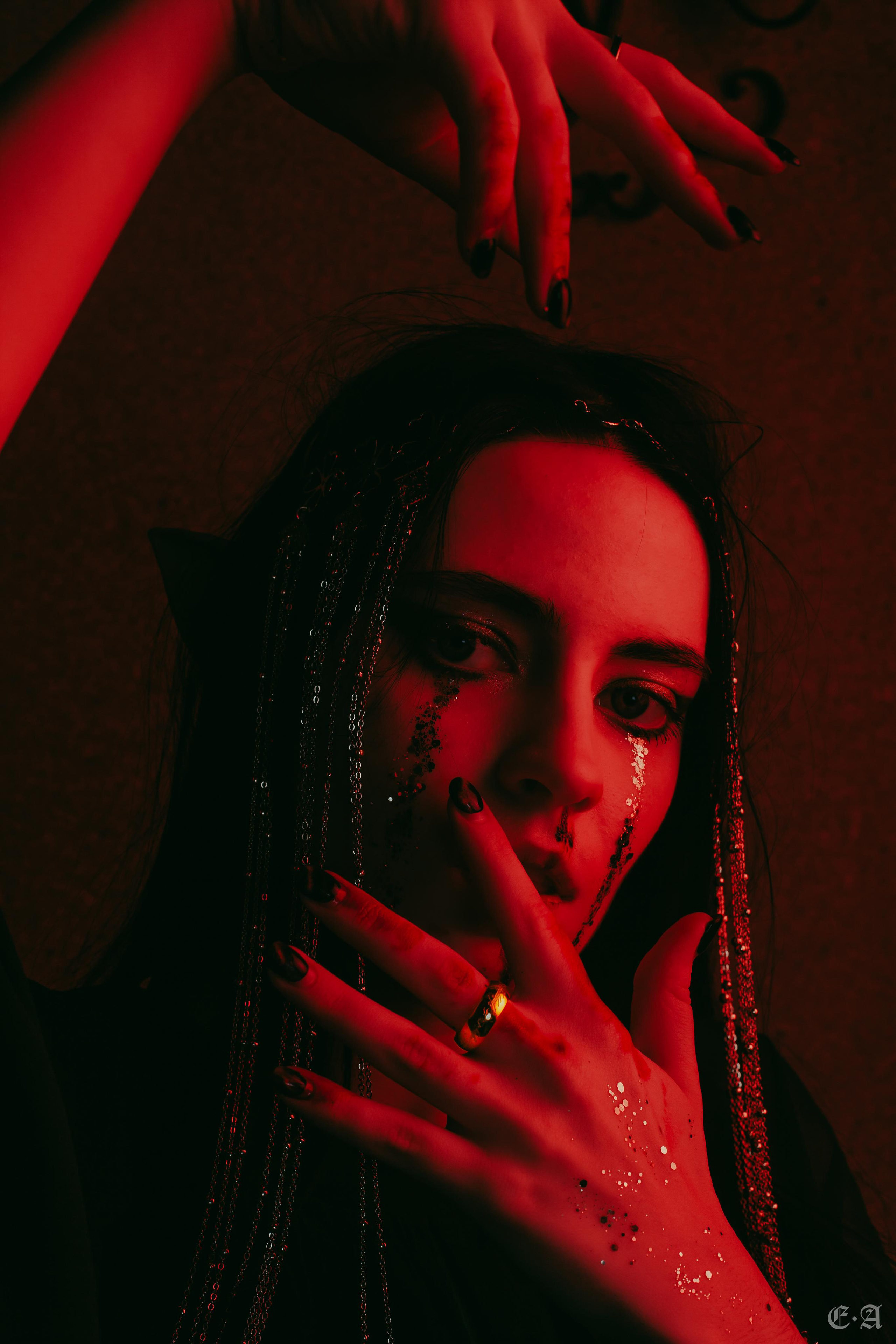 One ring to rule them all…. Фотограф Ellairen