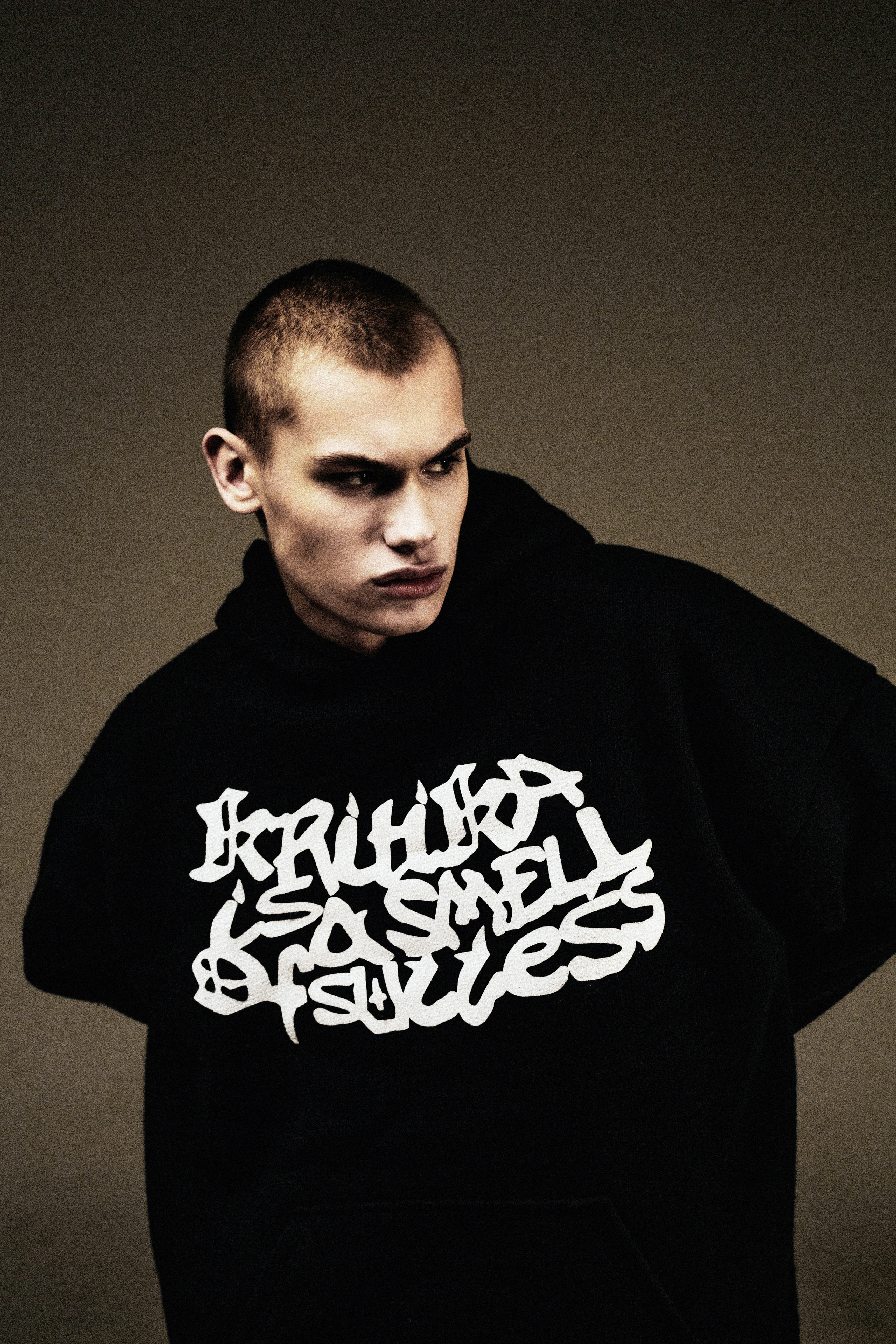 KRITIKA — LOOKBOOK. DINIS MUSTAFIN | PHOTOGRAPHY