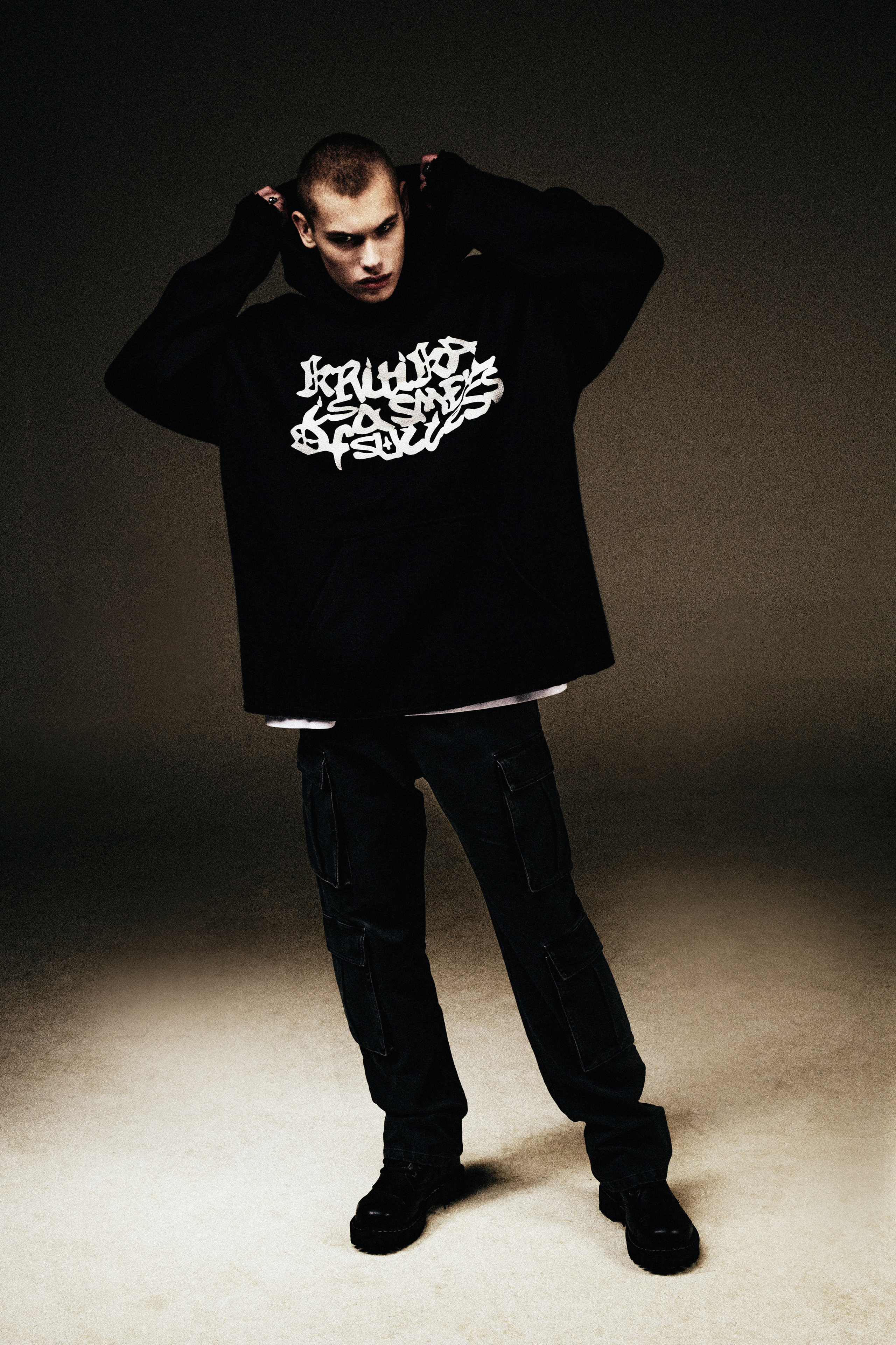 KRITIKA — LOOKBOOK. DINIS MUSTAFIN | PHOTOGRAPHY