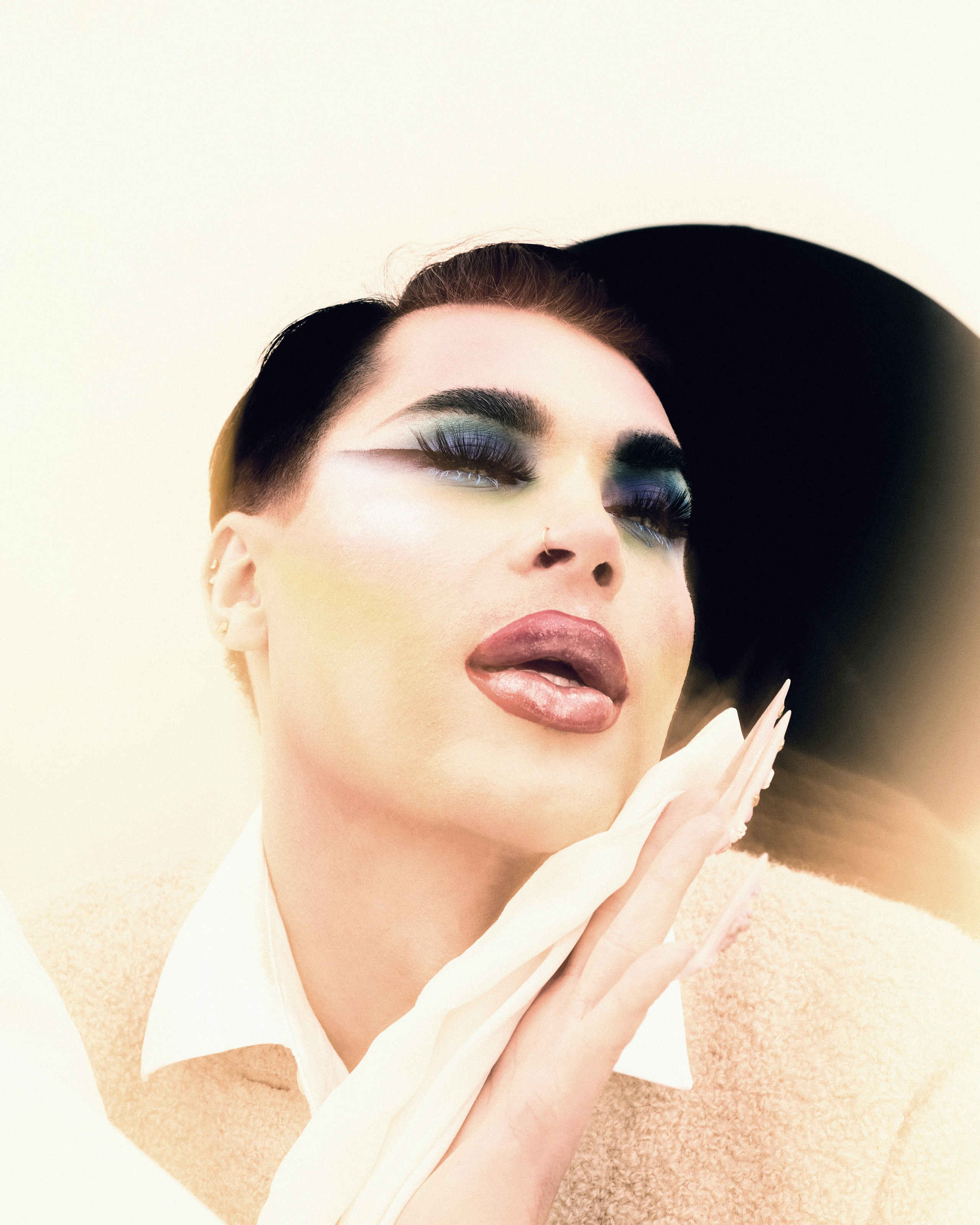 NOTCATART. DINIS MUSTAFIN | PHOTOGRAPHY