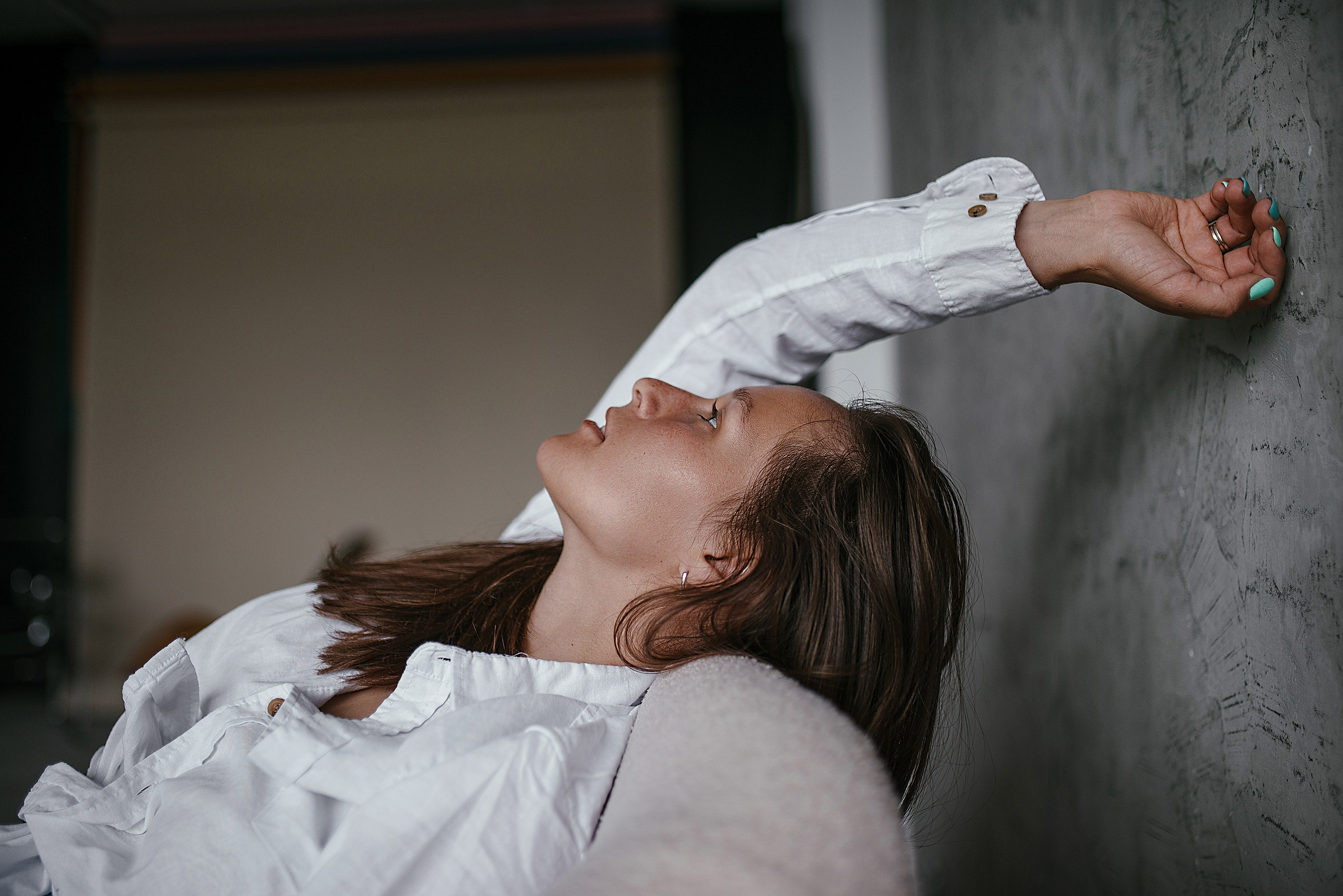 Студийная женская фотосессия в студии в Академгородке. Портретный фотограф Дарья Едапина Новосибирск. Фотограф Дарья Едапина Новосибирск