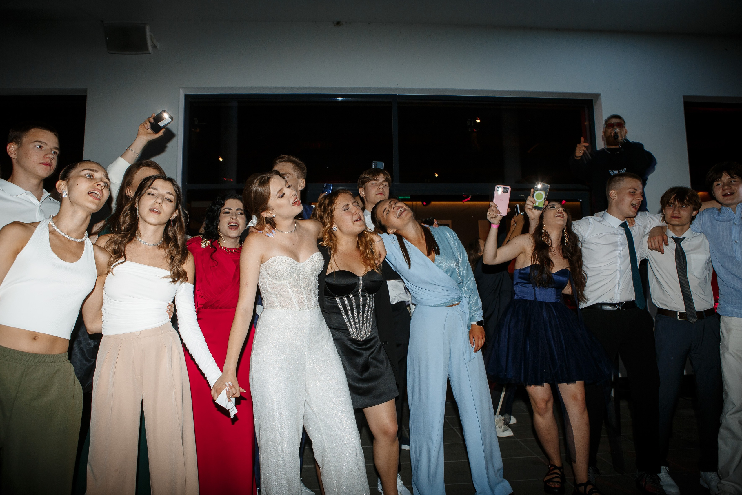 Выпускной Гимназия 12 2024 OpenHouse. Свадебный и портретный Фотограф в Липецке Дмитрий Котюков