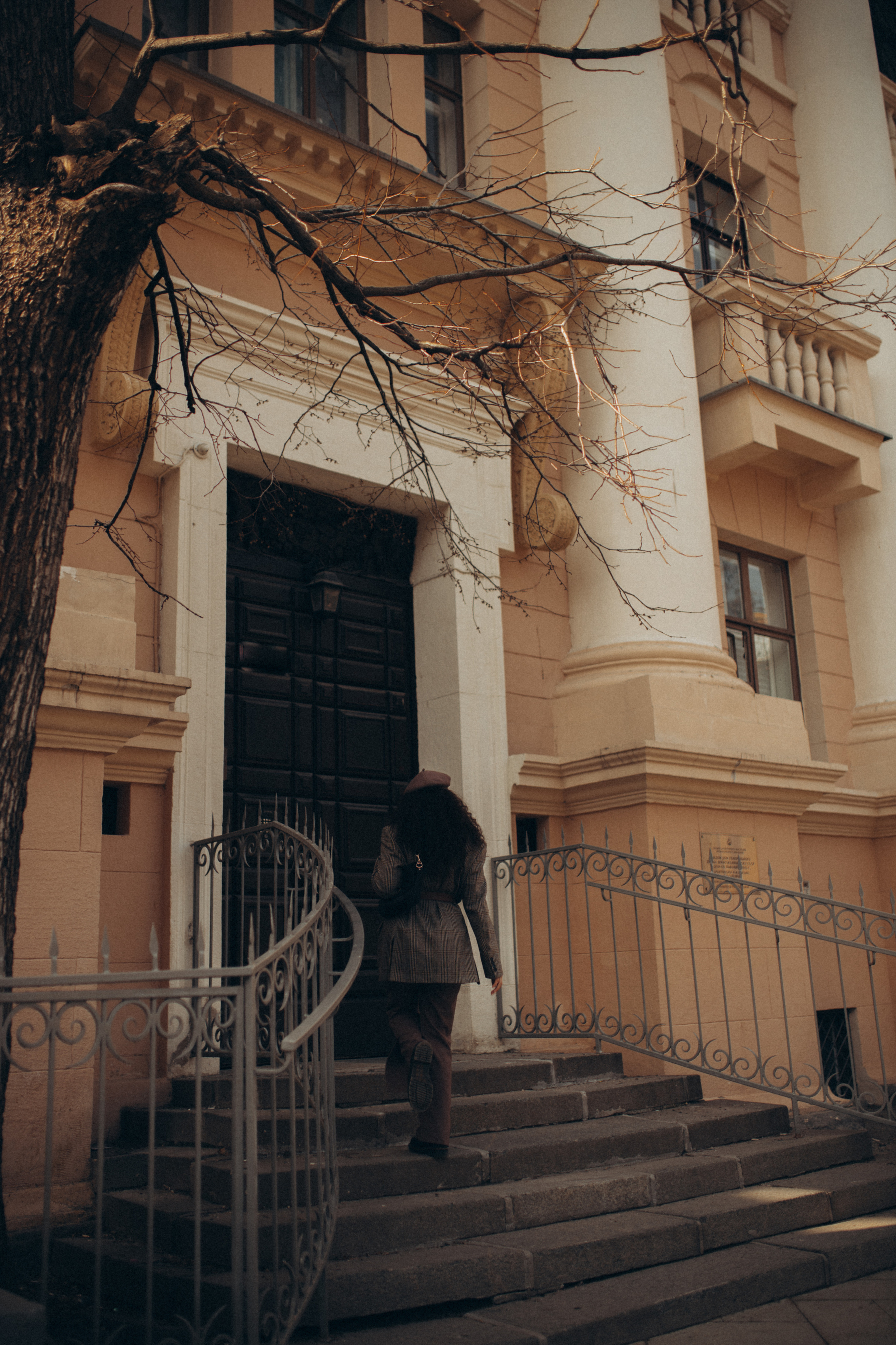 Девушка на прогулке. Снимаю Ваши эмоции на долгую память