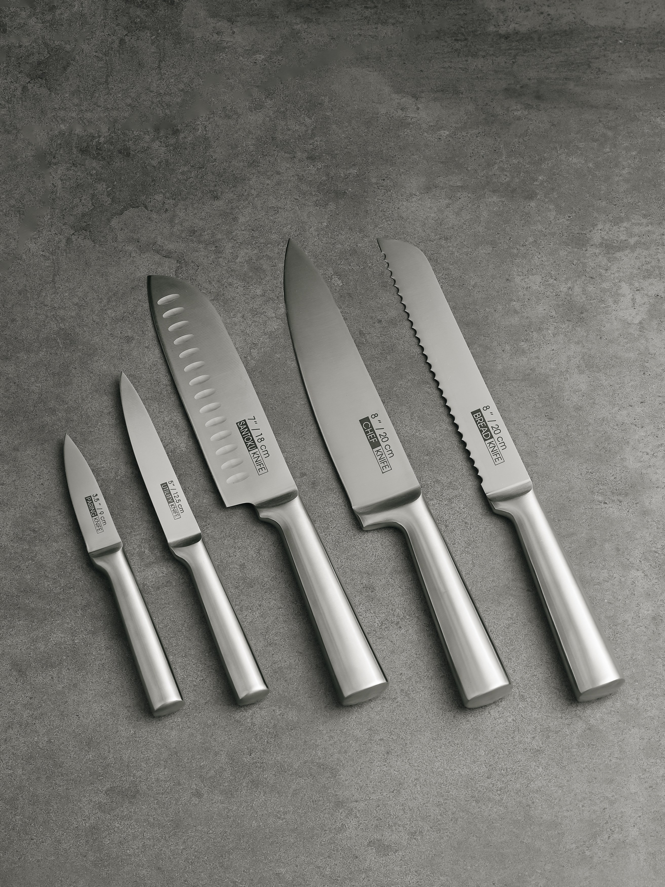 Ножи. Предметный фотограф, инфографика и видео в Санкт-Петербурге