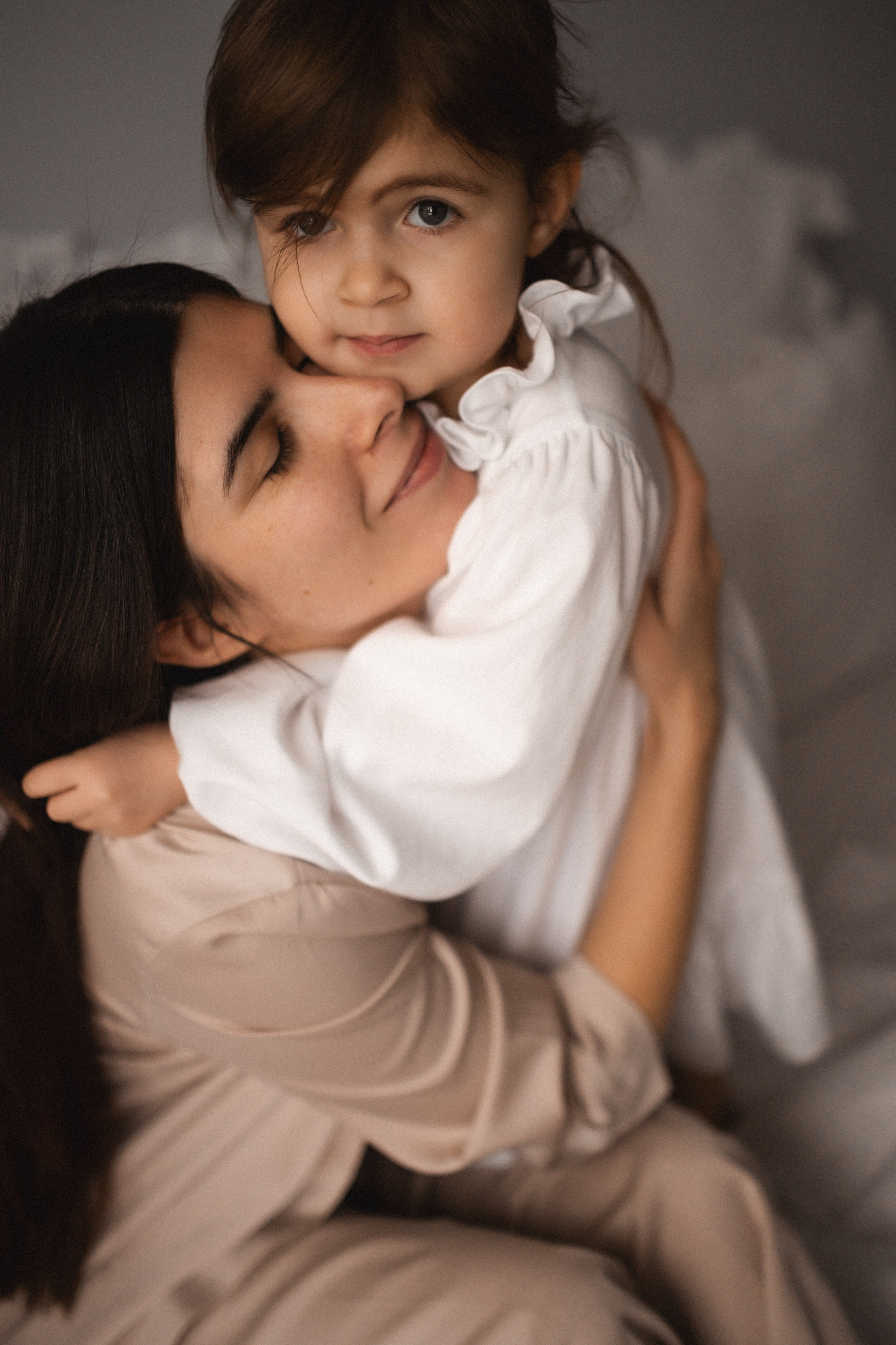 Лена и Николь дома. Семейный и свадебный lifestyle-фотограф в Москве Мария Петрова
