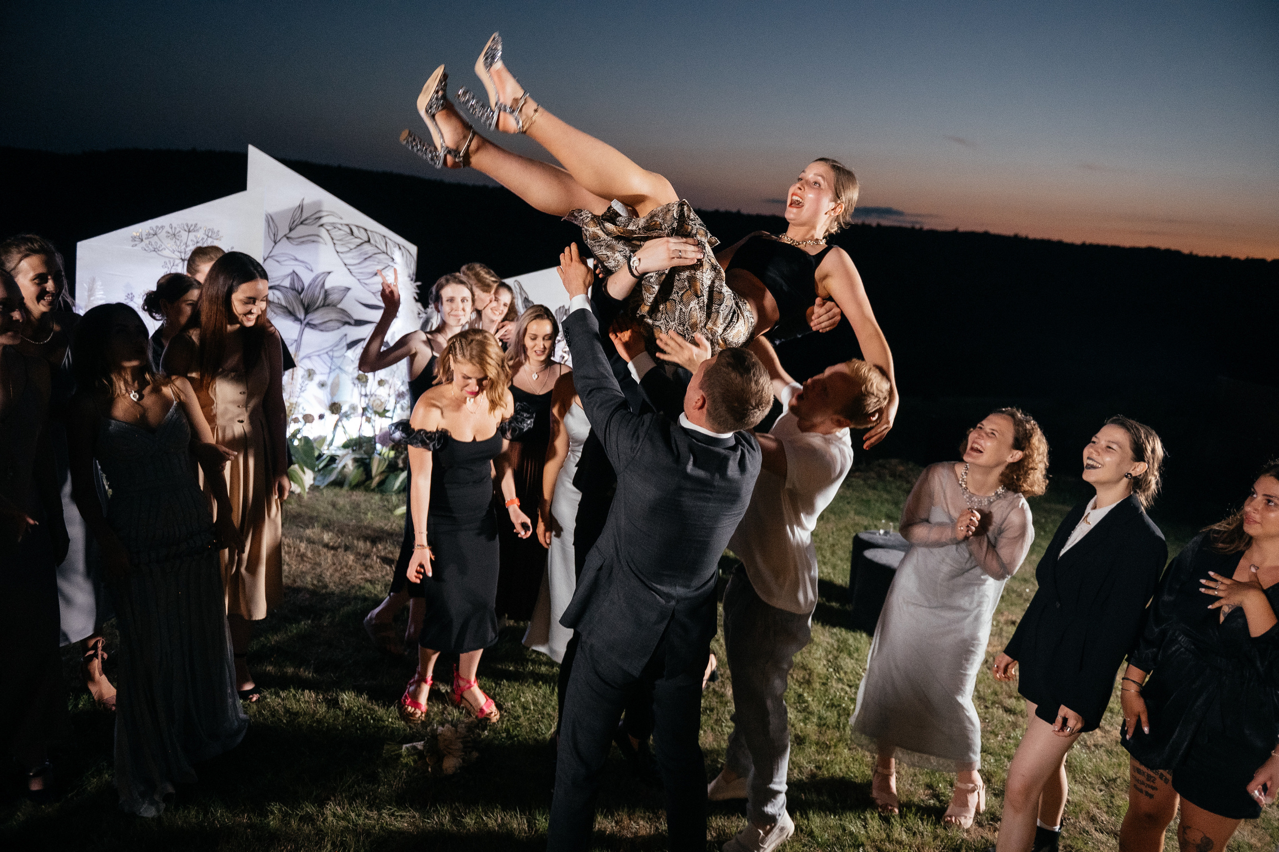 Dacha. Алина Посторонка