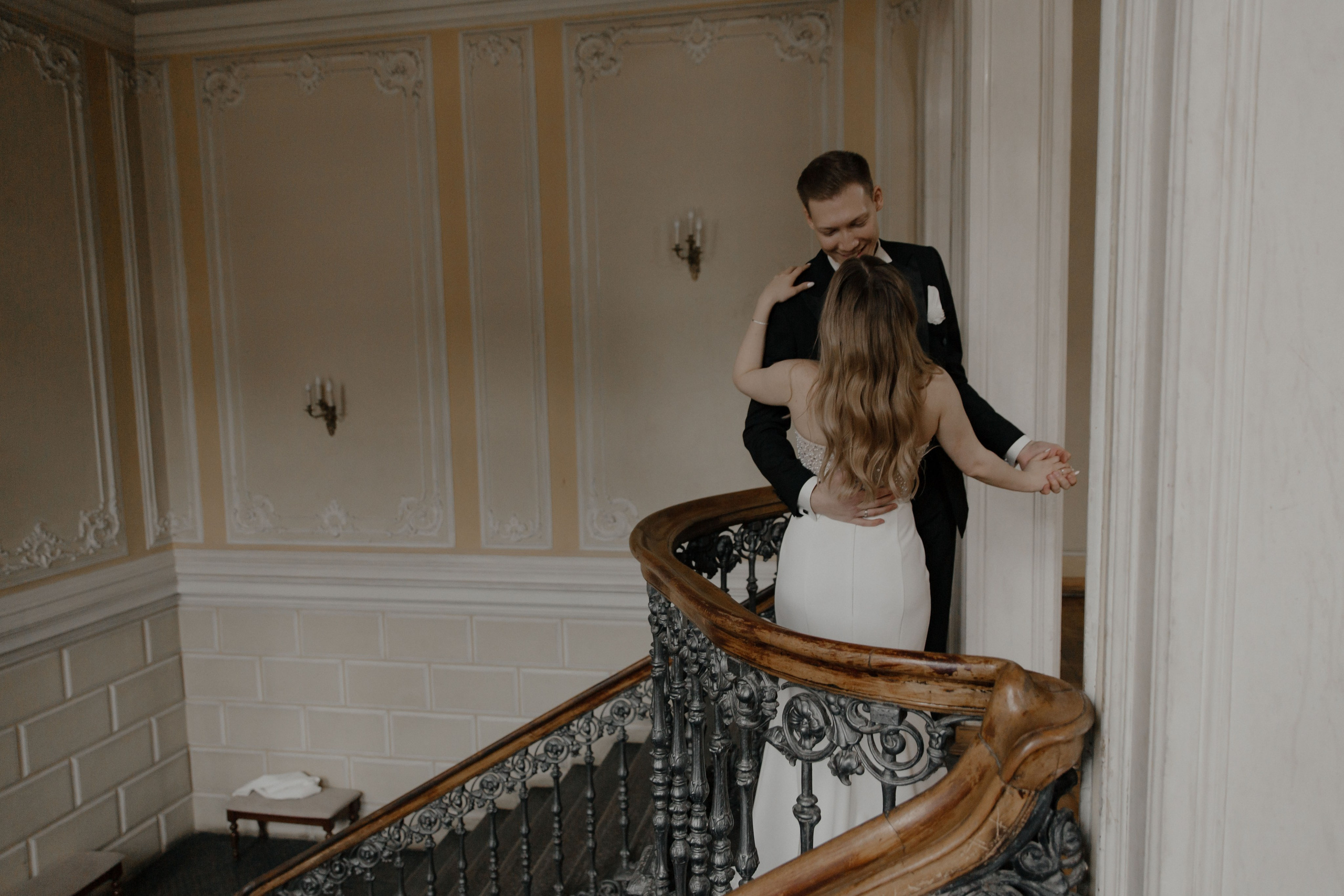 07.05.2024. RETOUCH-HOUSE