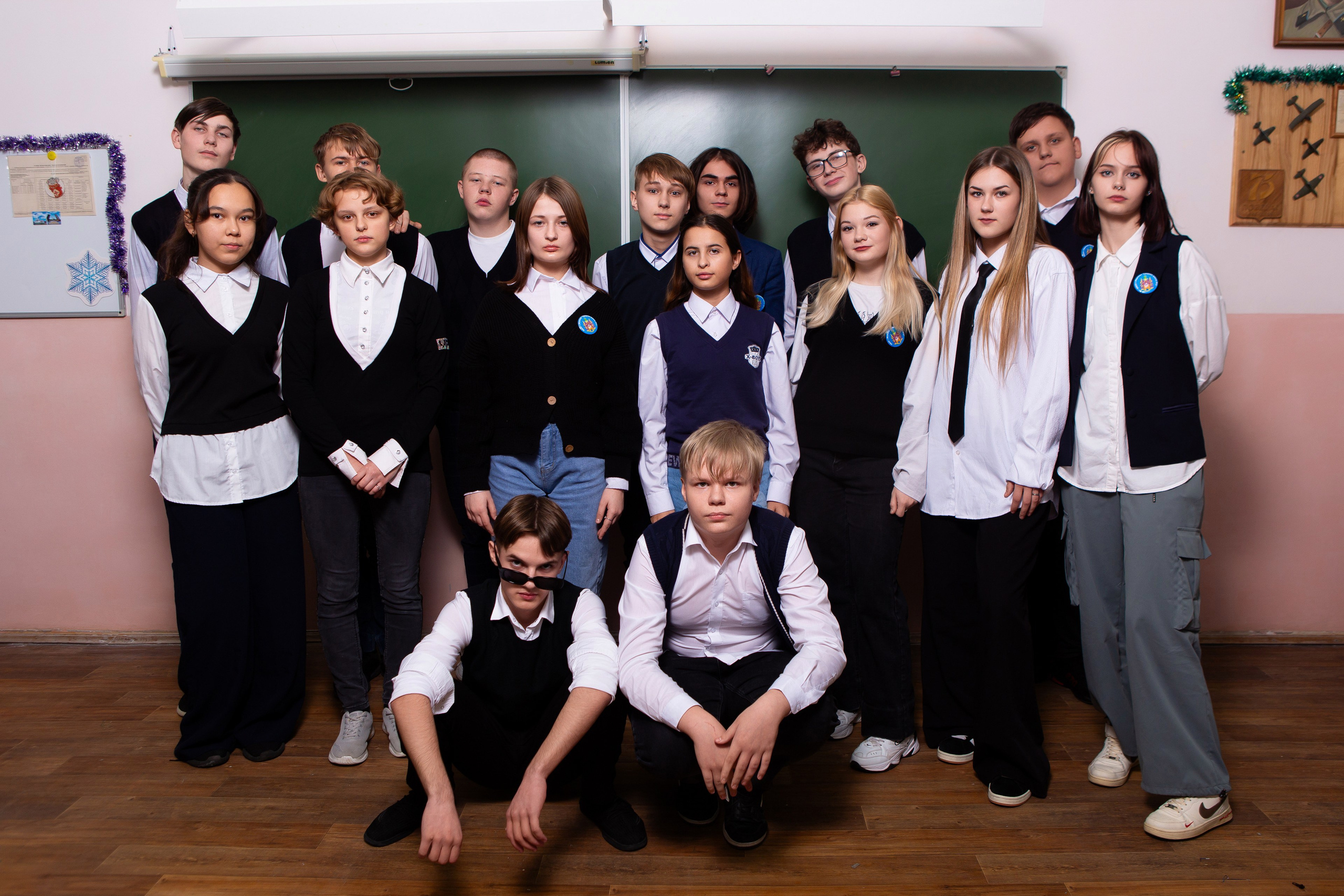 ШКОЛЬНАЯ ФОТОСЕССИЯ ДЛЯ 9 КЛАССА 3 ШКОЛА МЦЕНСК. ТВОЙ АЛЬБОМ / ТВОИ ПРАВИЛА