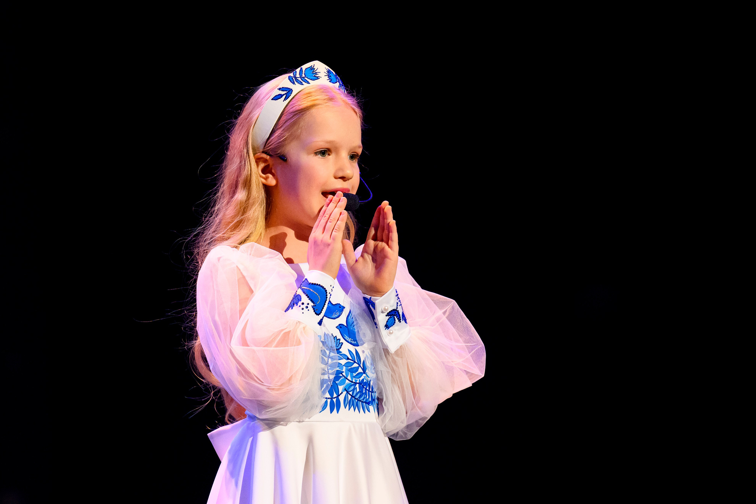 23 апреля, часть 1, БКЗ Октябрьский, г. Санкт-Петербург. Золотое яблочко