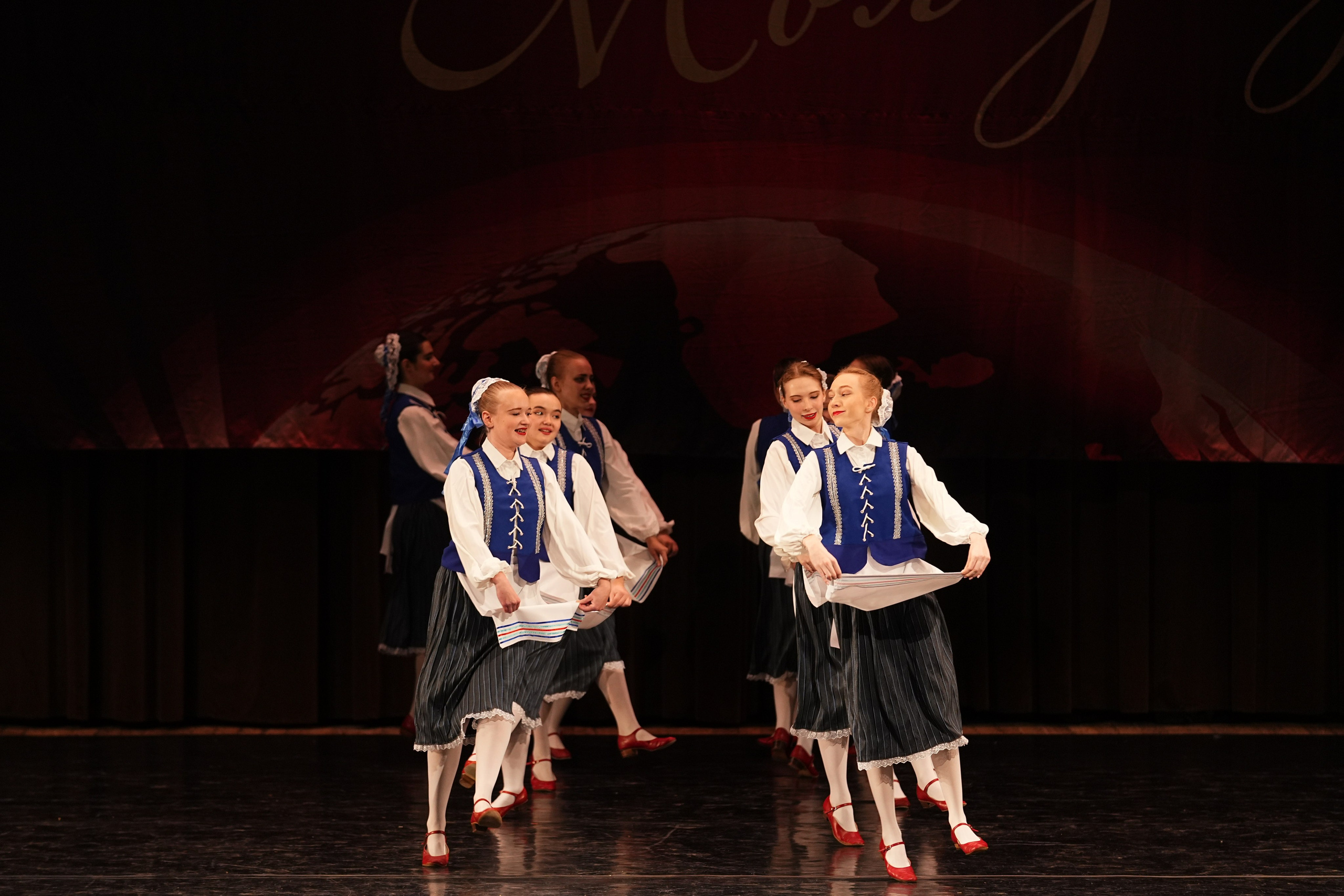 7 декабря, блок 1, г. Москва. Золотое яблочко