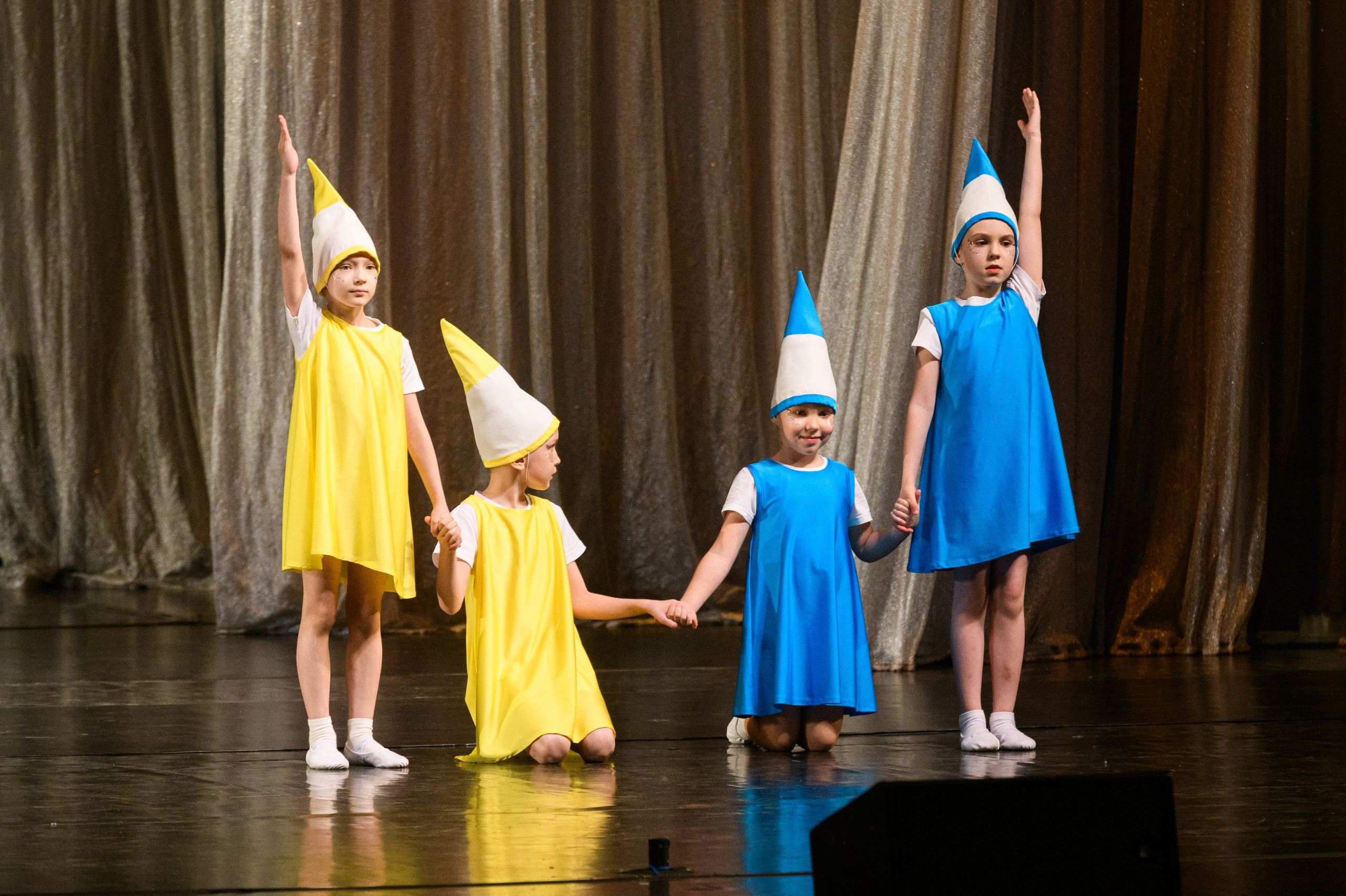 23 апреля, часть 1, БКЗ Октябрьский, г. Санкт-Петербург. Золотое яблочко