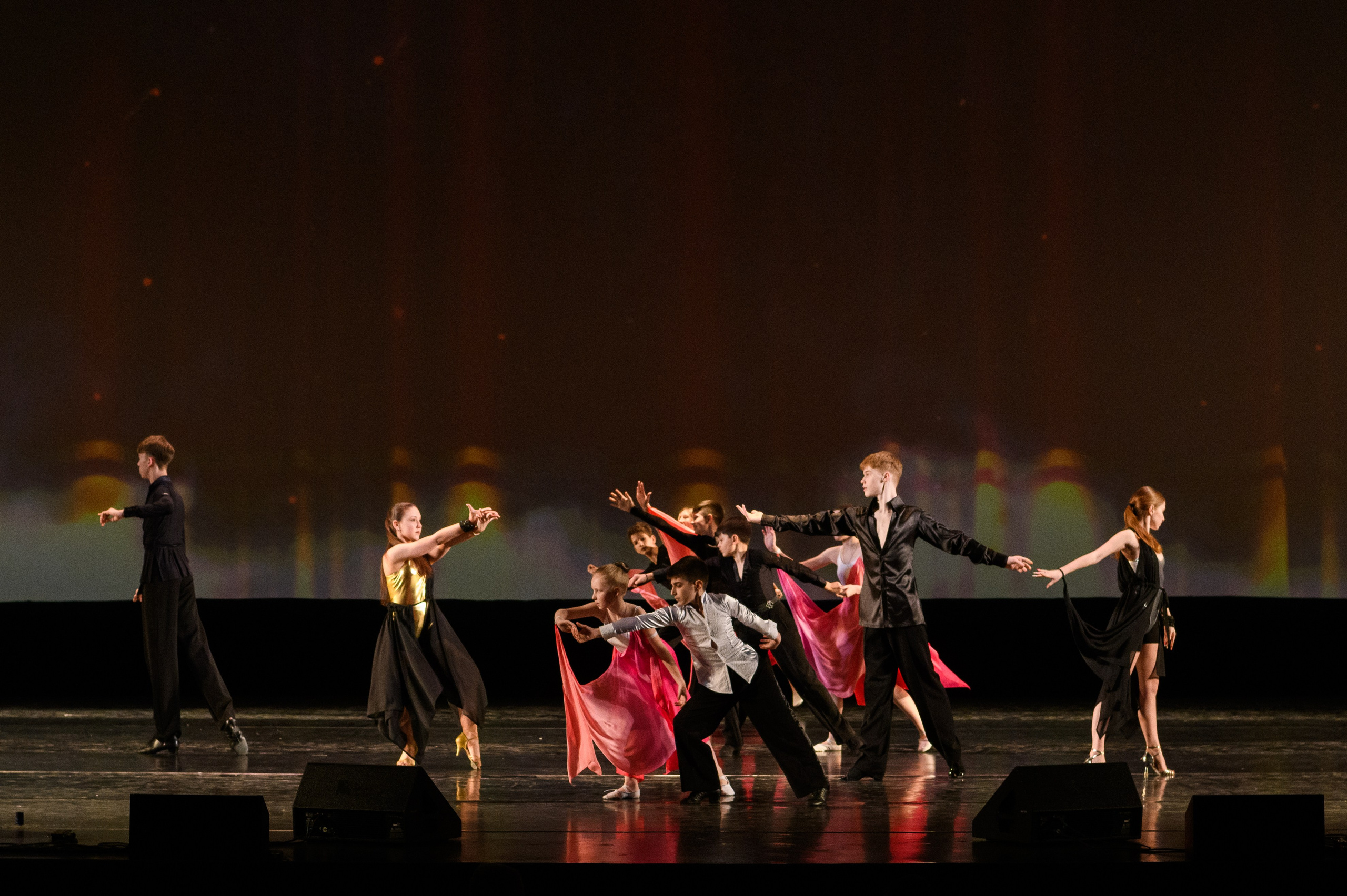 23 апреля, часть 2, БКЗ Октябрьский, г. Санкт-Петербург. Золотое яблочко