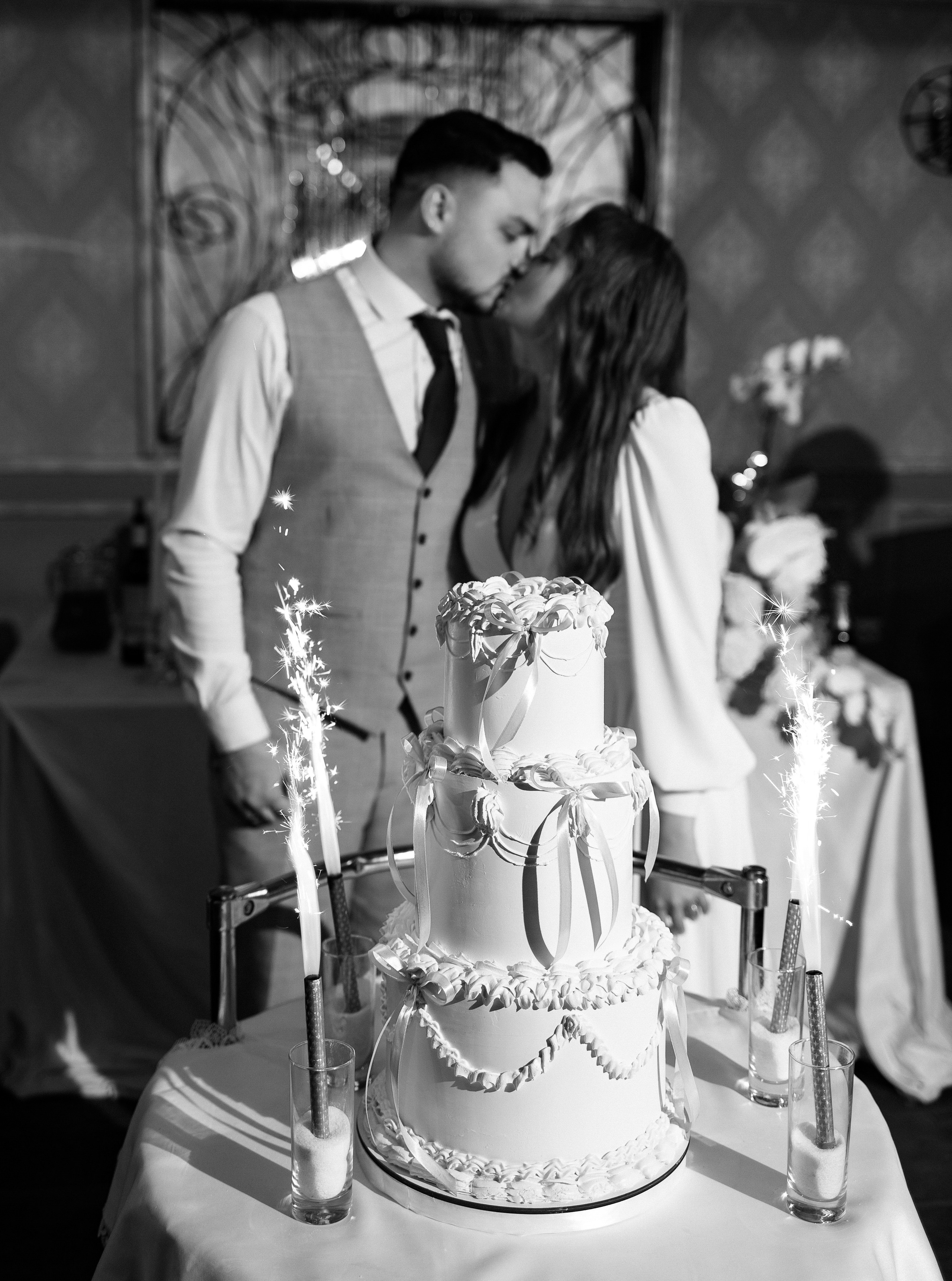 И в конце вечера мы выпьем шампанское за наш день