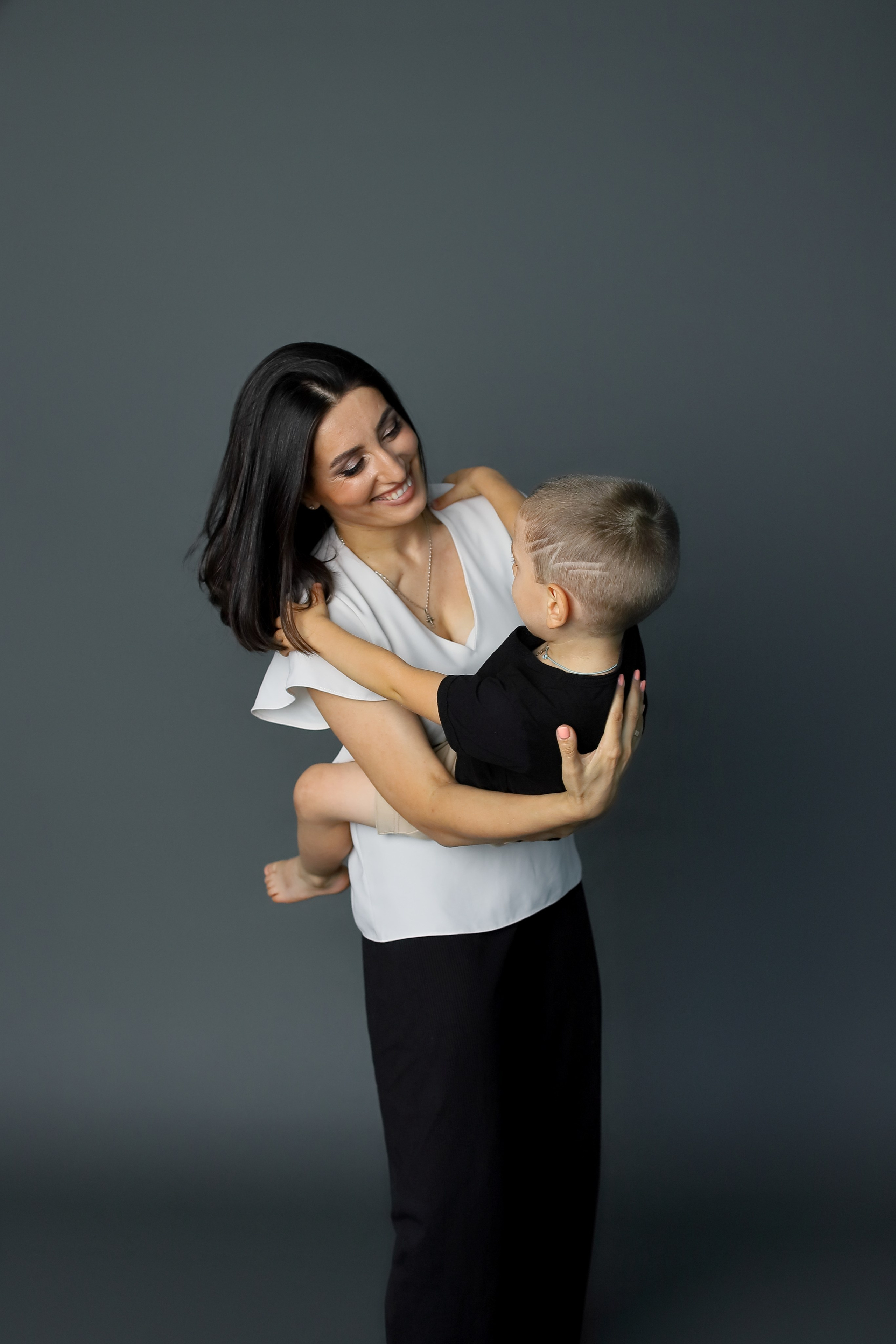 Семейные фотосессии в интерьере. Интерьерная фотостудия Toffee Studio