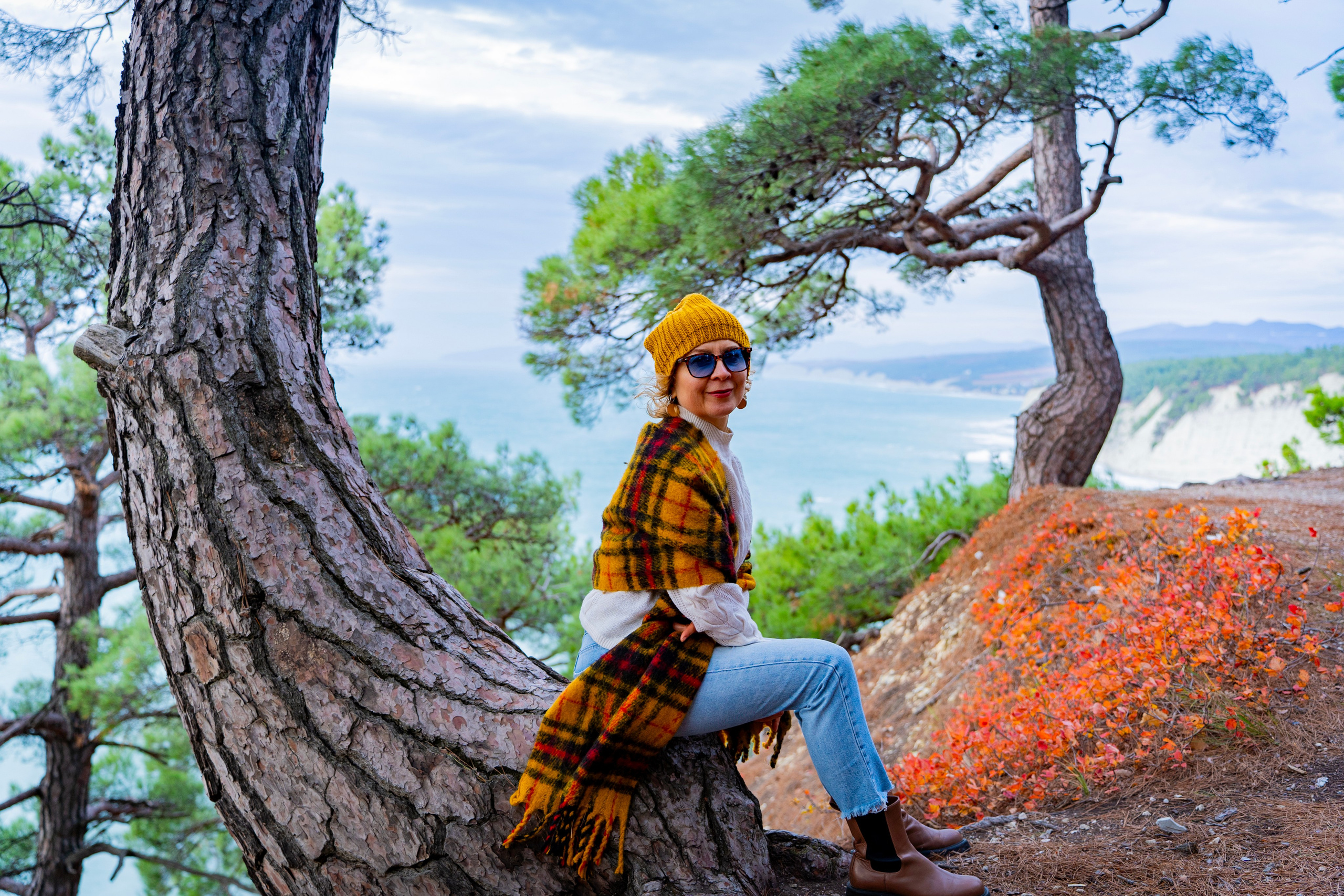 Фотопрогулка в Голубой бездне — золотая осень. Семейный и детский фотограф Екатерина Черняева. Снимаю портреты, love story, фотопрогулки, работаю на улице, в кафе, студии, дома у клиента