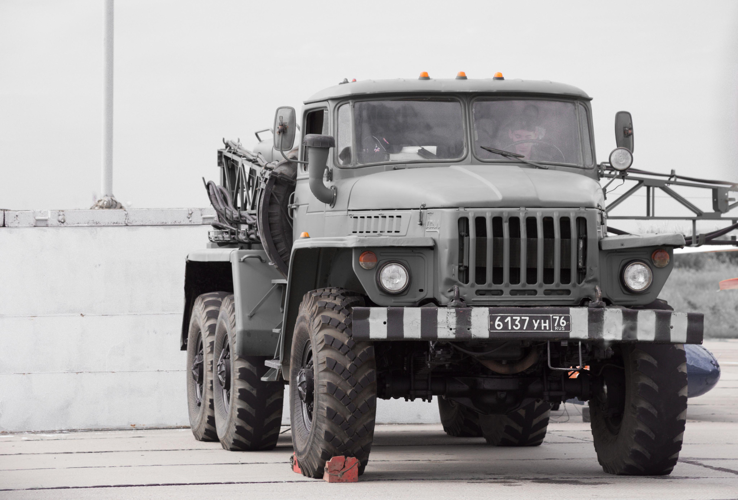 Пилотажная группа «Стрижи». Фотограф Пермь. Фотосессия в фотостудии Перми и на свежем воздухе