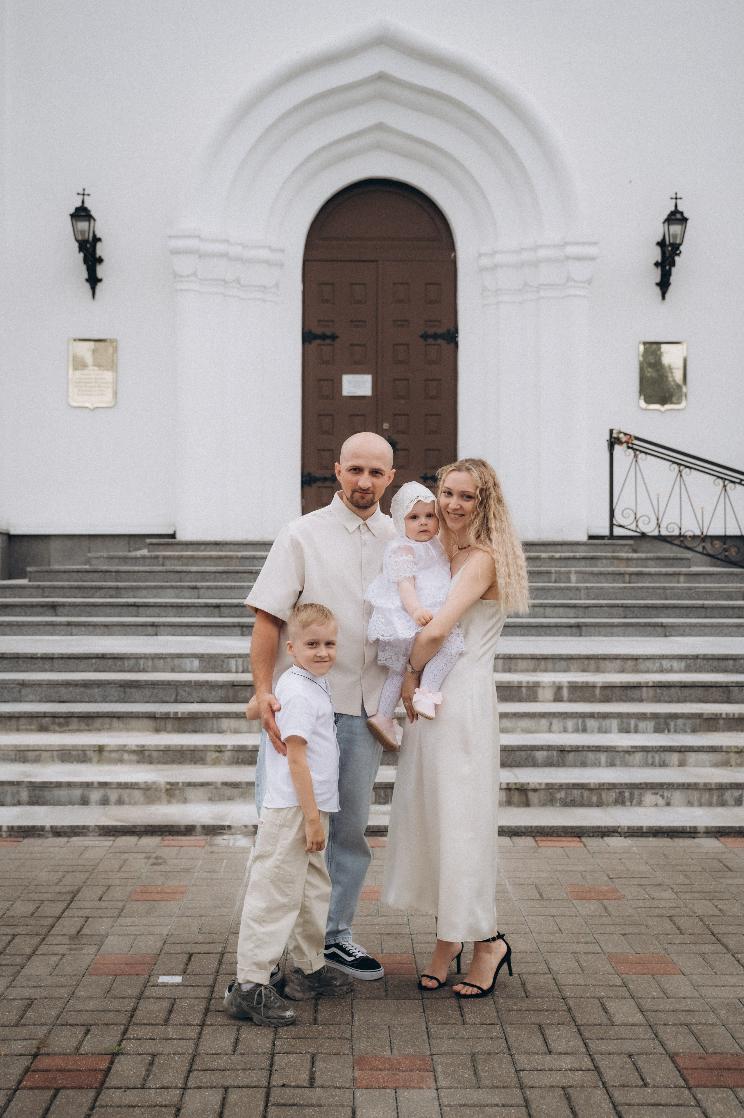 Крещение Владиславы (Криптовый храм в честь собора Новомучеников и Исповедников земли Белорусской). Семейный фотограф в Минске Дарья Дреко