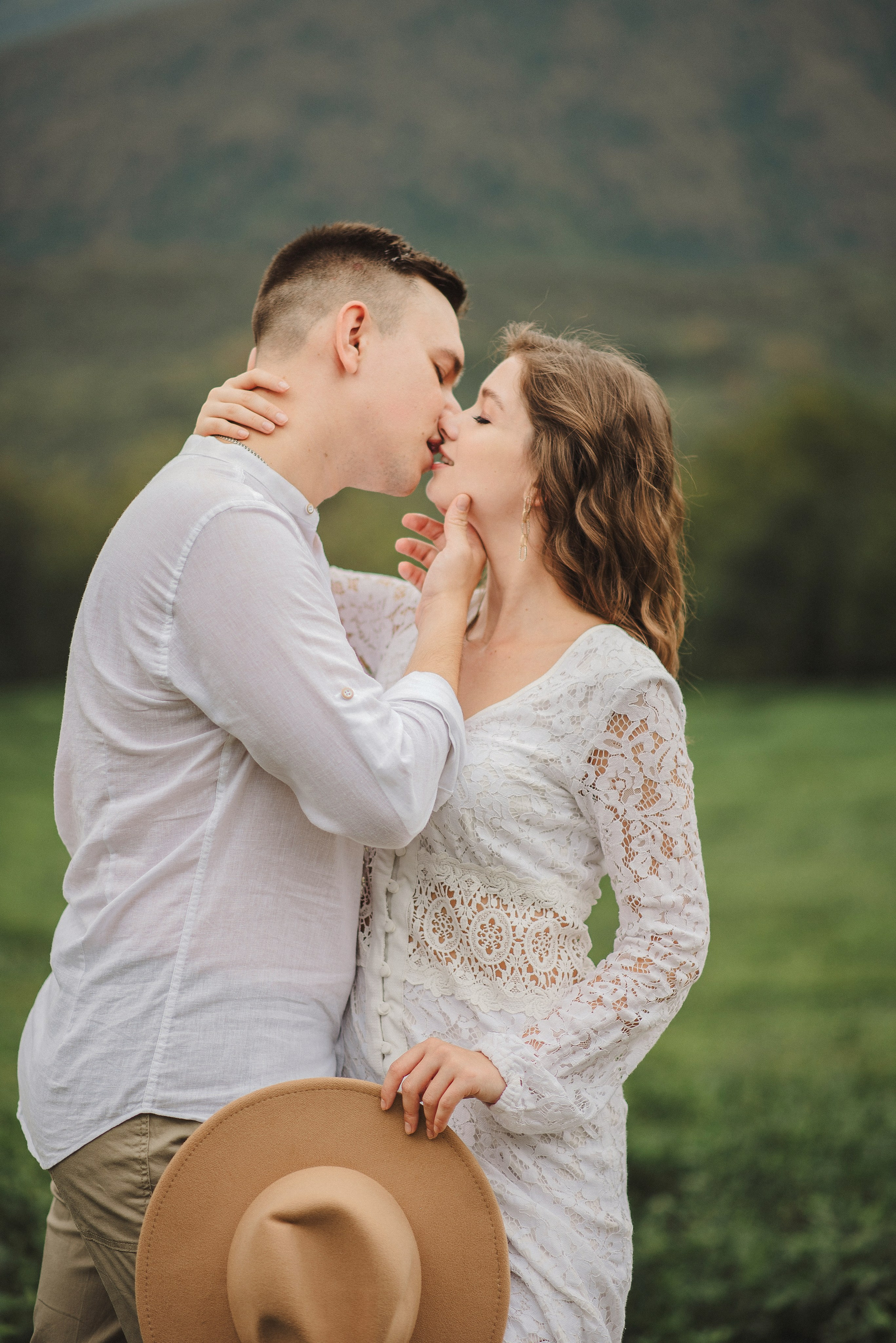 LoveStory на чайных плантациях. Ваш личный фотограф в Пскове Анаис Рамирез