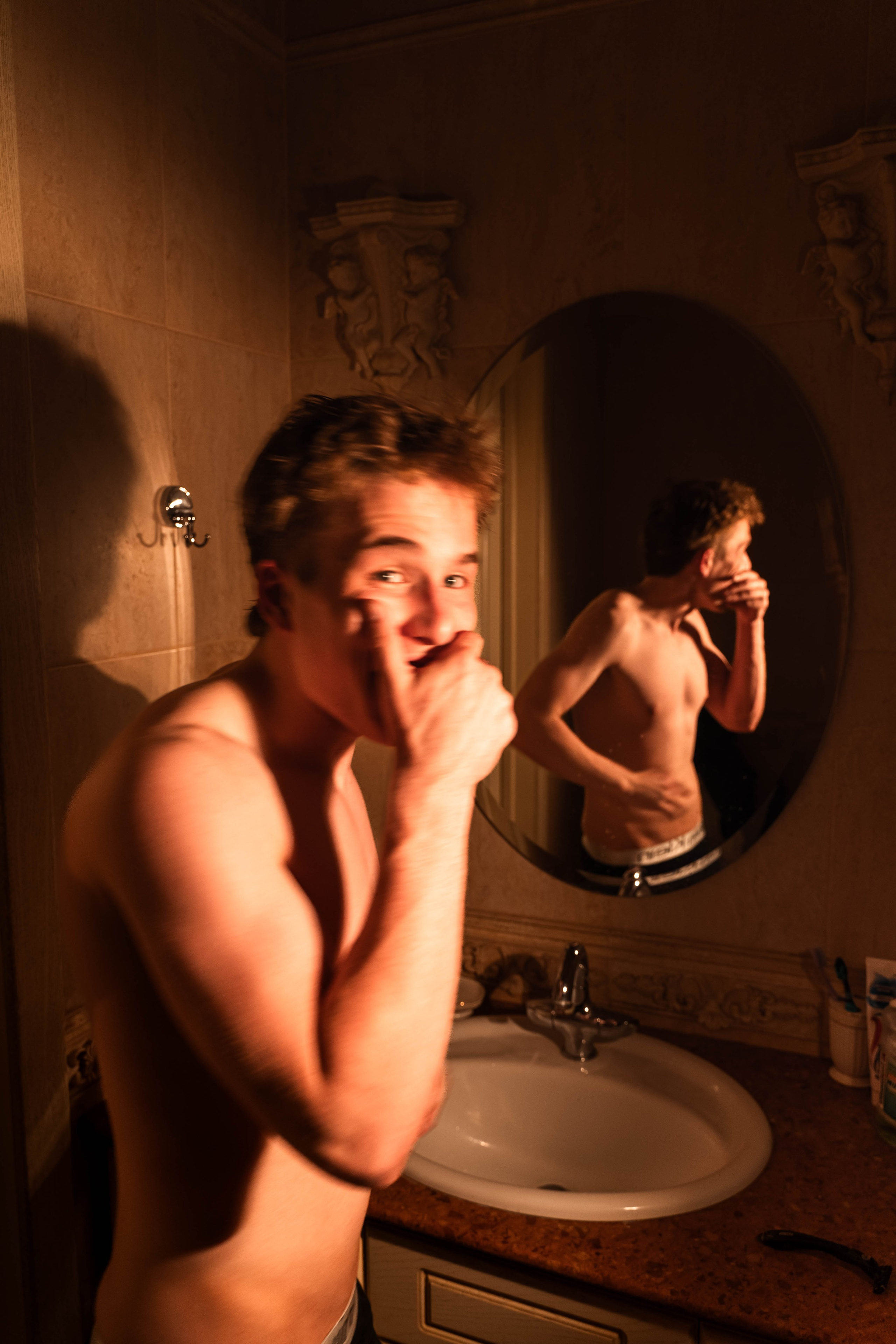 Джордж. Видео и Фото