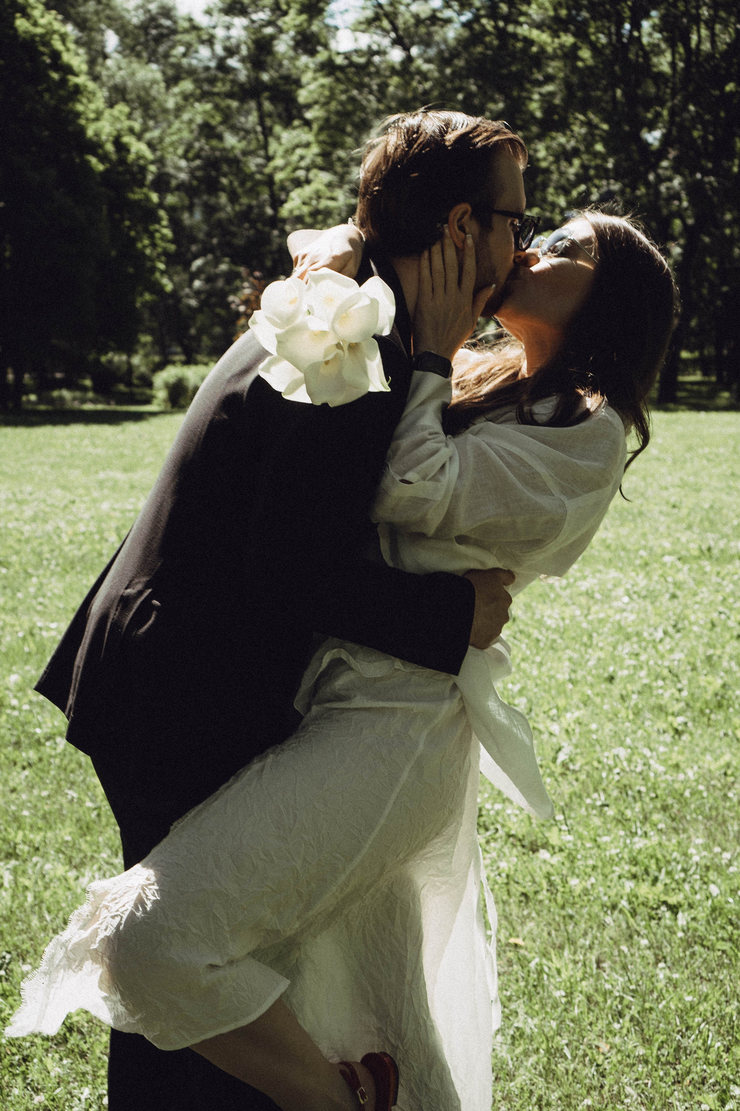 СВАДЕБНАЯ СЬЕМКА В ПАРКЕ ПОБЕДЫ И ПРОГУЛКА ПО МОСКОВСКОМУ ПРОСПЕКТУ. Профессиональный фотограф, Санкт-Петербург — Виктория Богомолова