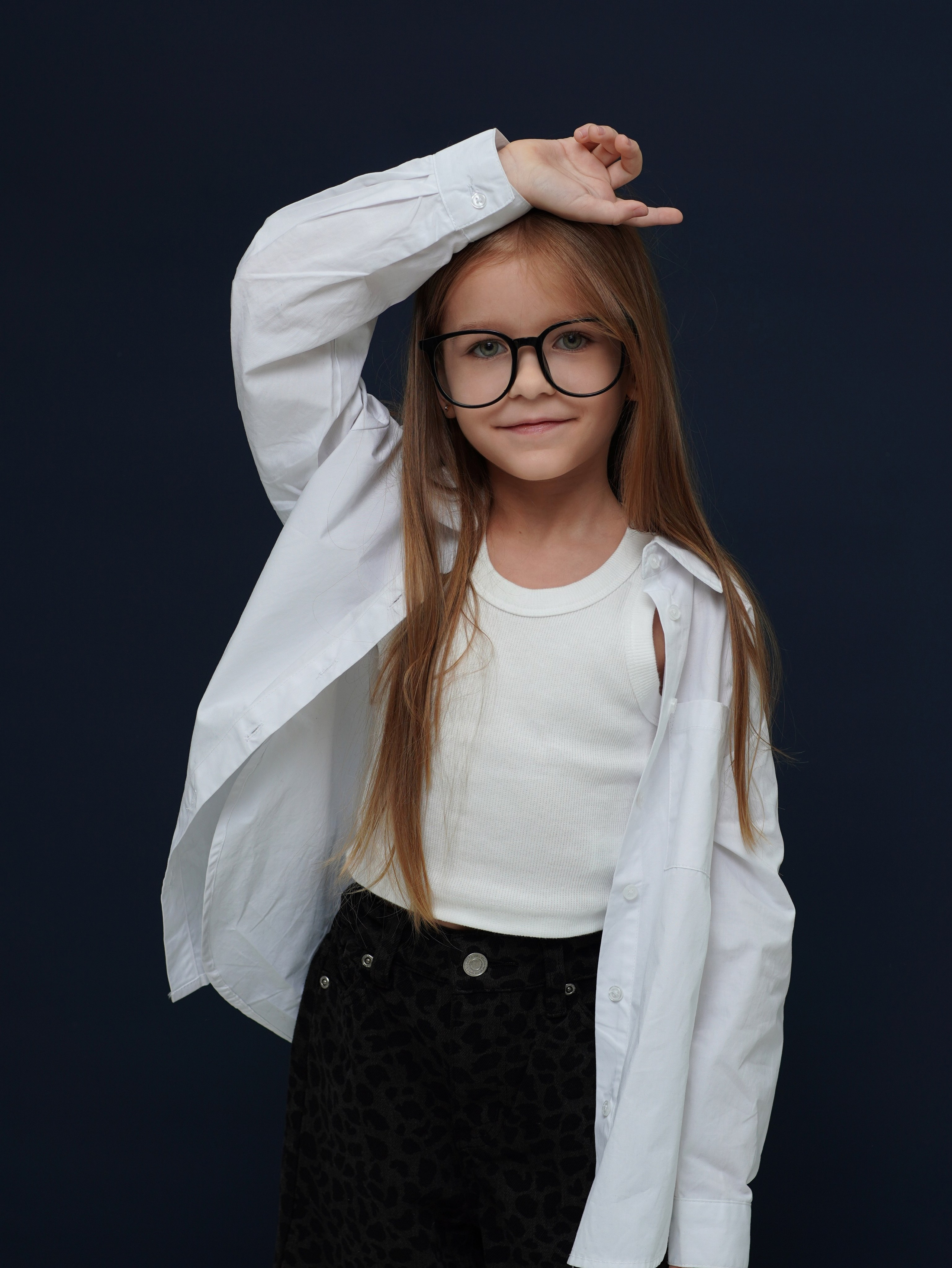 Алиса Полина П. LUNAPRO Дом стильных, сборных и индивидуальных съемок для брендов