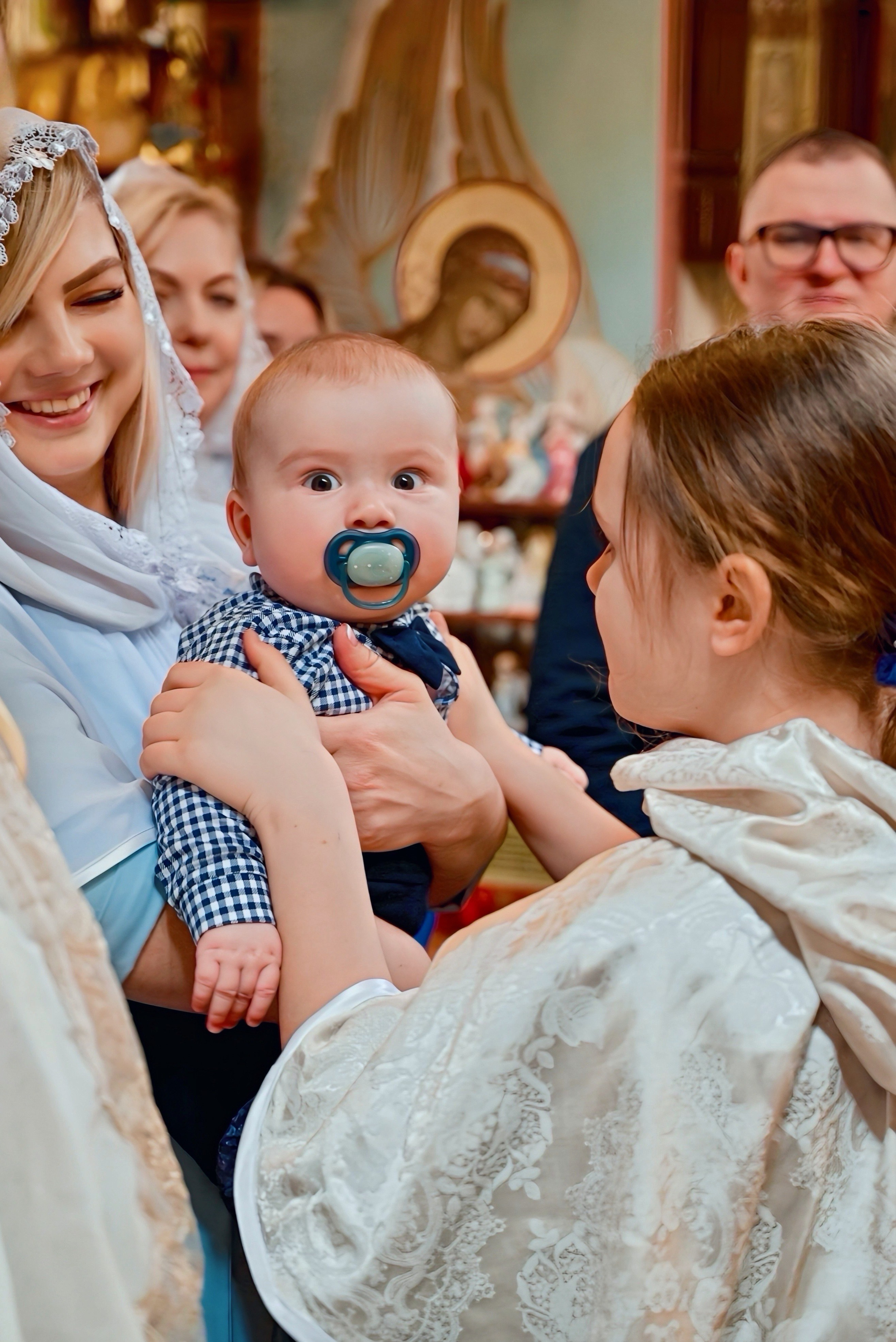 Крещение мама Лилия. Семейный и детский фотограф Москва