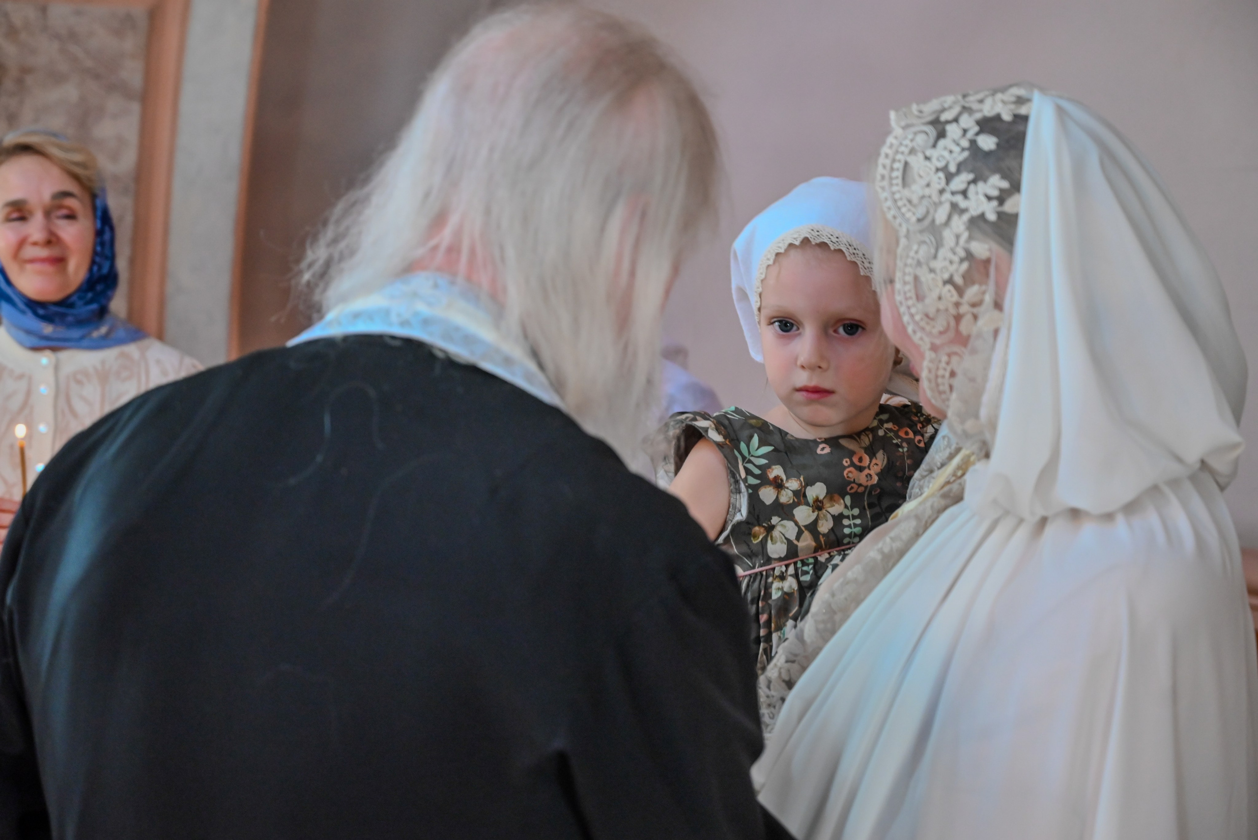 Крещение мама Анна. Семейный и детский фотограф Москва