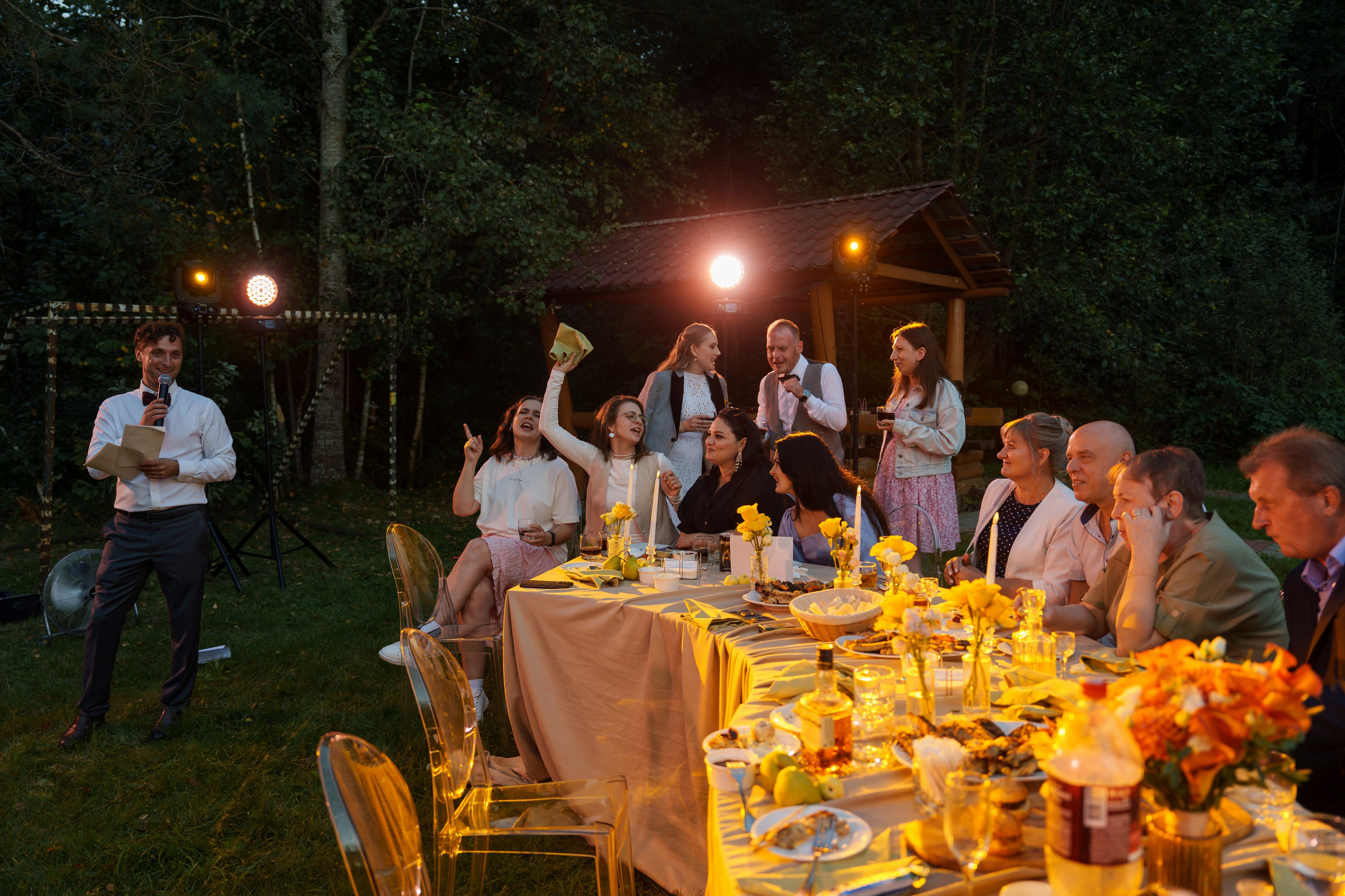 Свадьба — вечеринка Пожары любви Игорь и Юлия. Свадебный и репортажный фотограф Элина Козырьянова