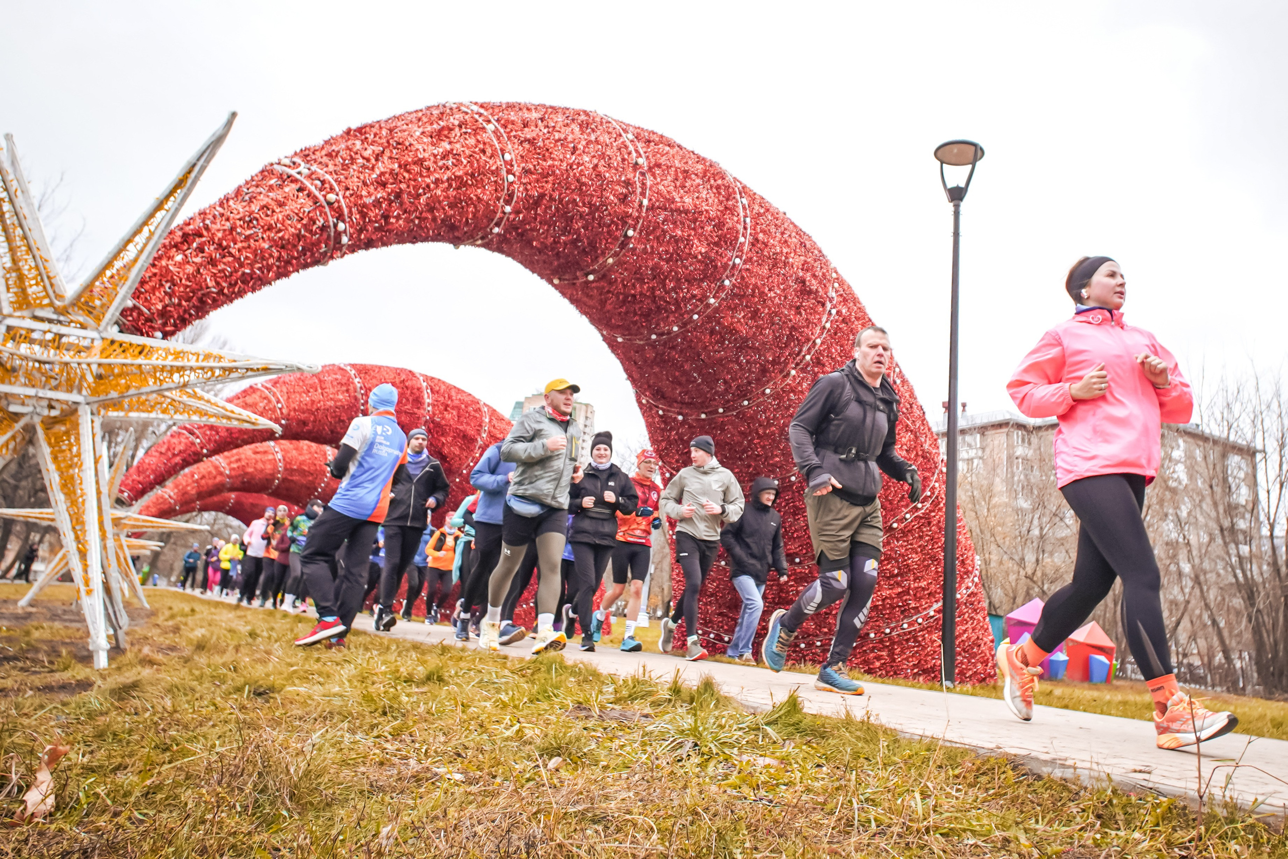 #марафонудома #яuzarun 2024 2-я петля, группа 6:30. Роман Капилюшов. Бег. Фото. Видео. г. Люберцы