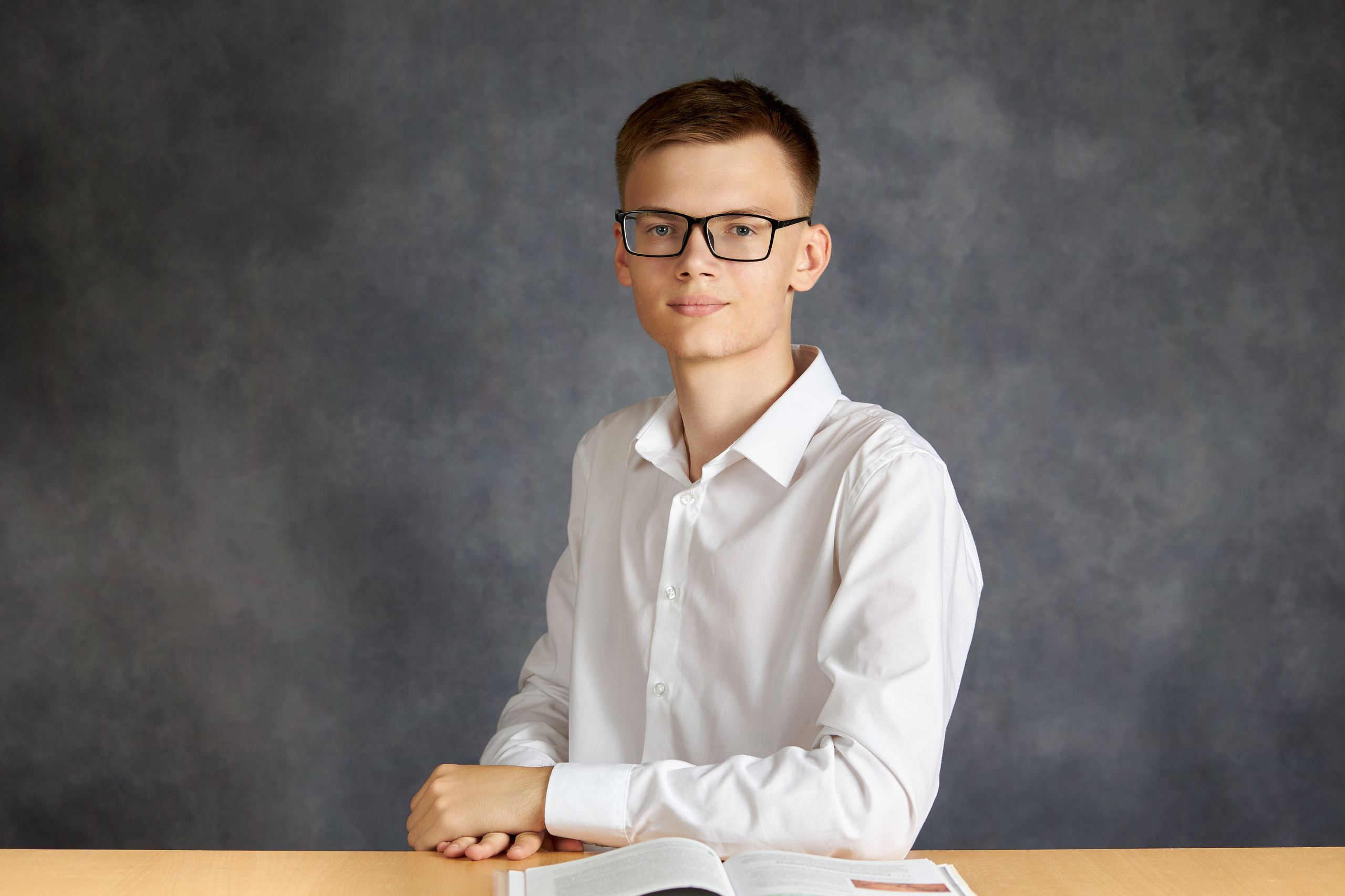 Старшие портреты. Школьный фотограф Леонова Наталия