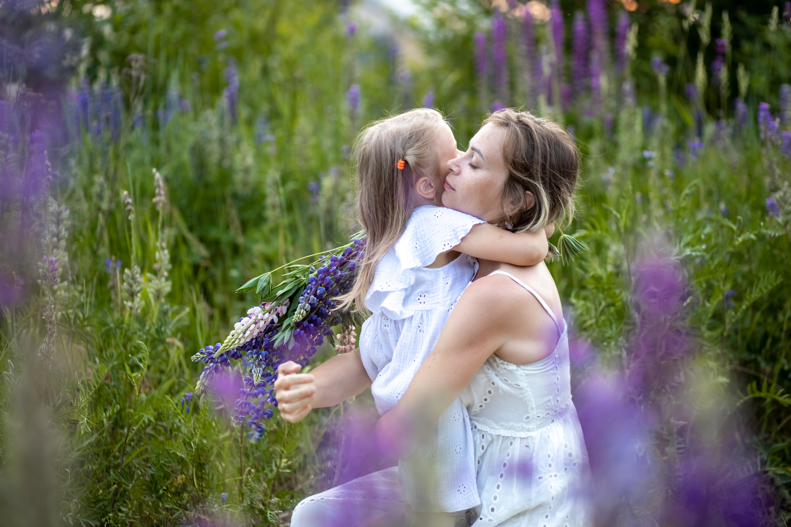 Фотосессия в люпинах. Детский и семейный фотограф в Санкт-Петербурге Перевощикова Наталья