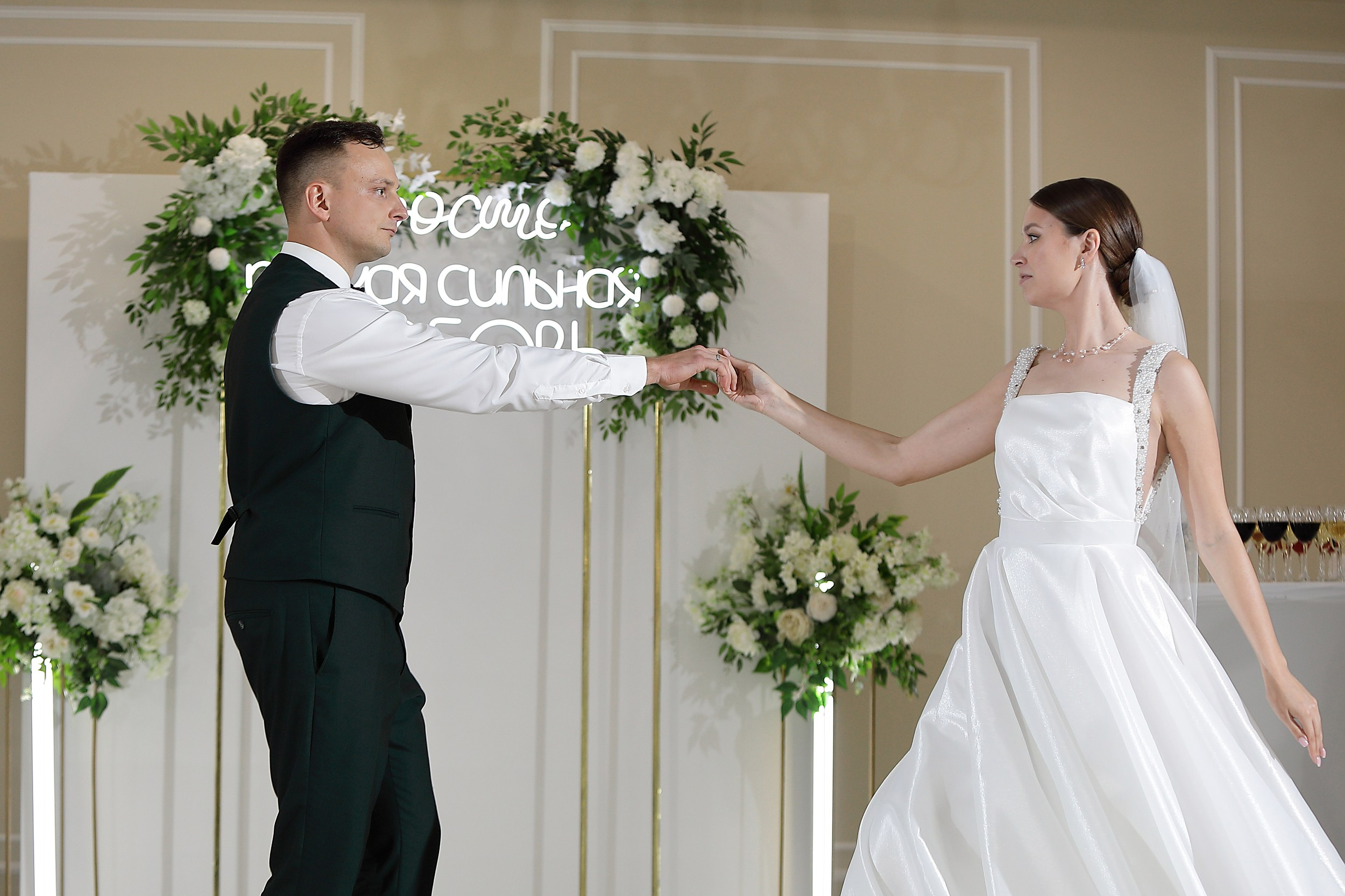 Владимир и Виктория. Свадебный и семейный фотограф и видеограф в Екатеринбурге Полянские Тимур и Анастасия