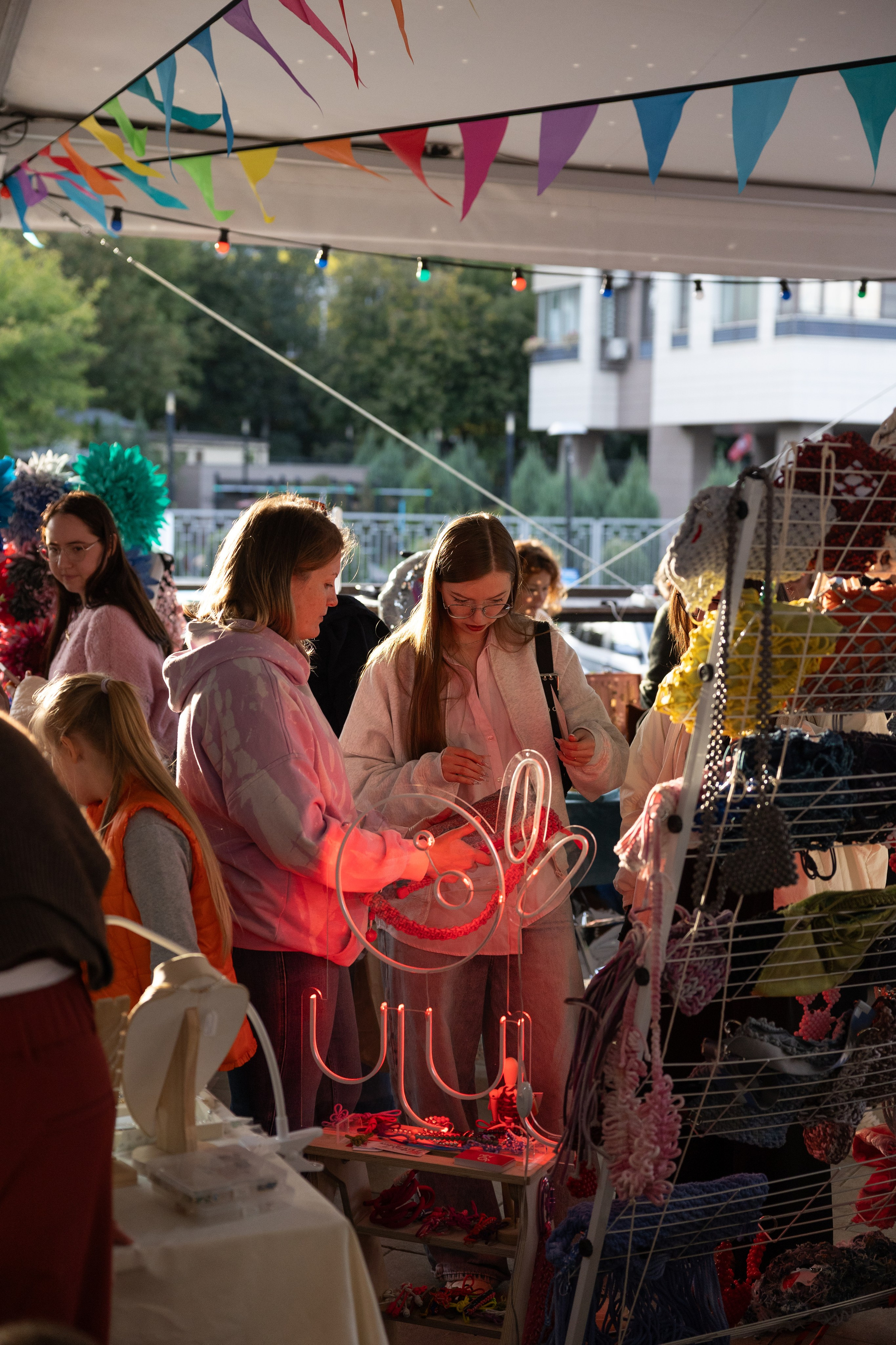 13–14 сентября 2025 на Даниловском рынке / День 1 / фото Саша Жукова. Фотоотчеты «Ламбада-маркета»