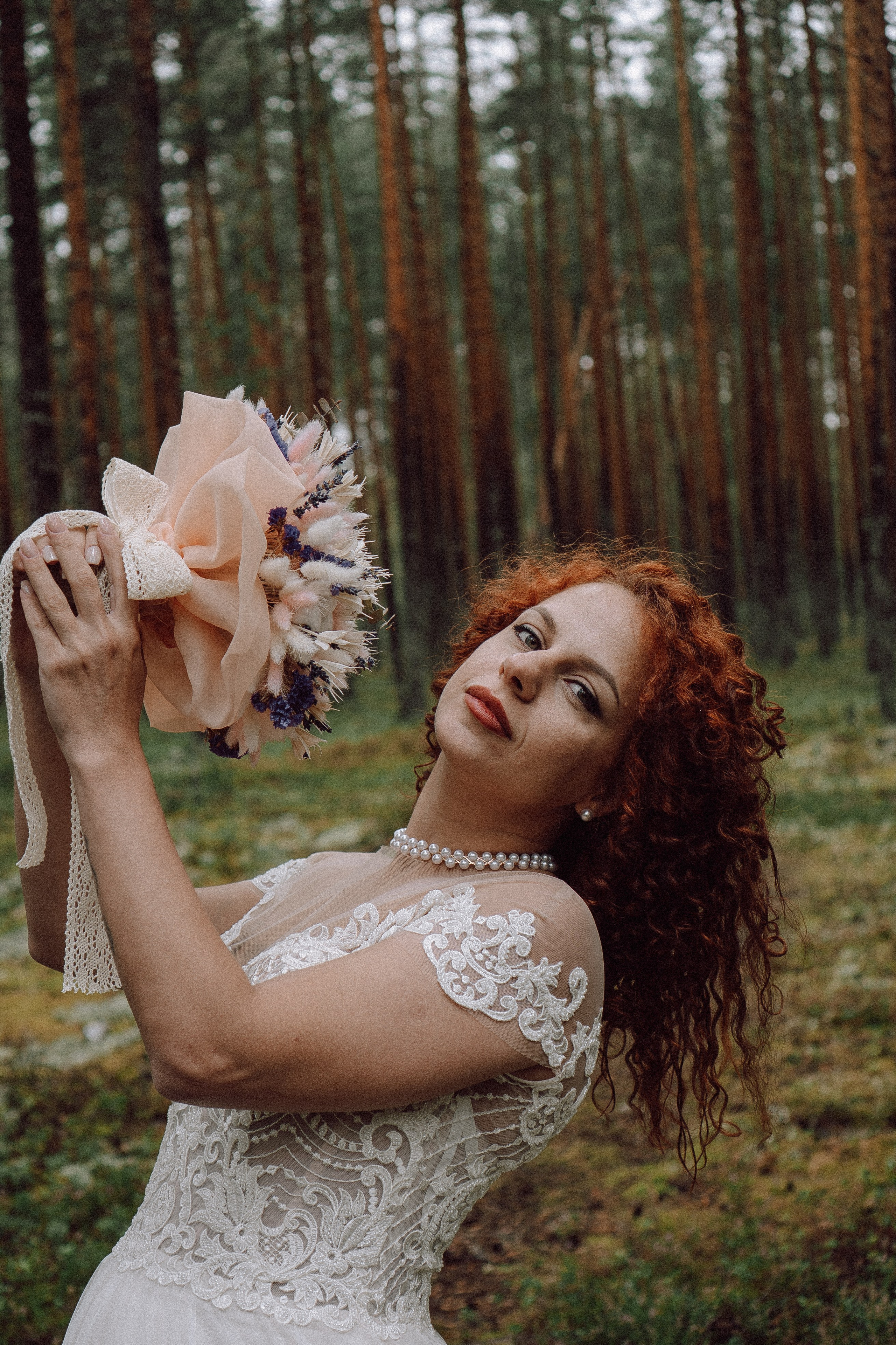 СВАДЕБНАЯ ФОТОСЕССИИЯ ПАРЫ В ГОРОДЕ ПРИОЗЕРСК В СОСНОВОМ ЛЕСУ И С ПИКАПОМ. Профессиональный фотограф, Санкт-Петербург — Виктория Богомолова