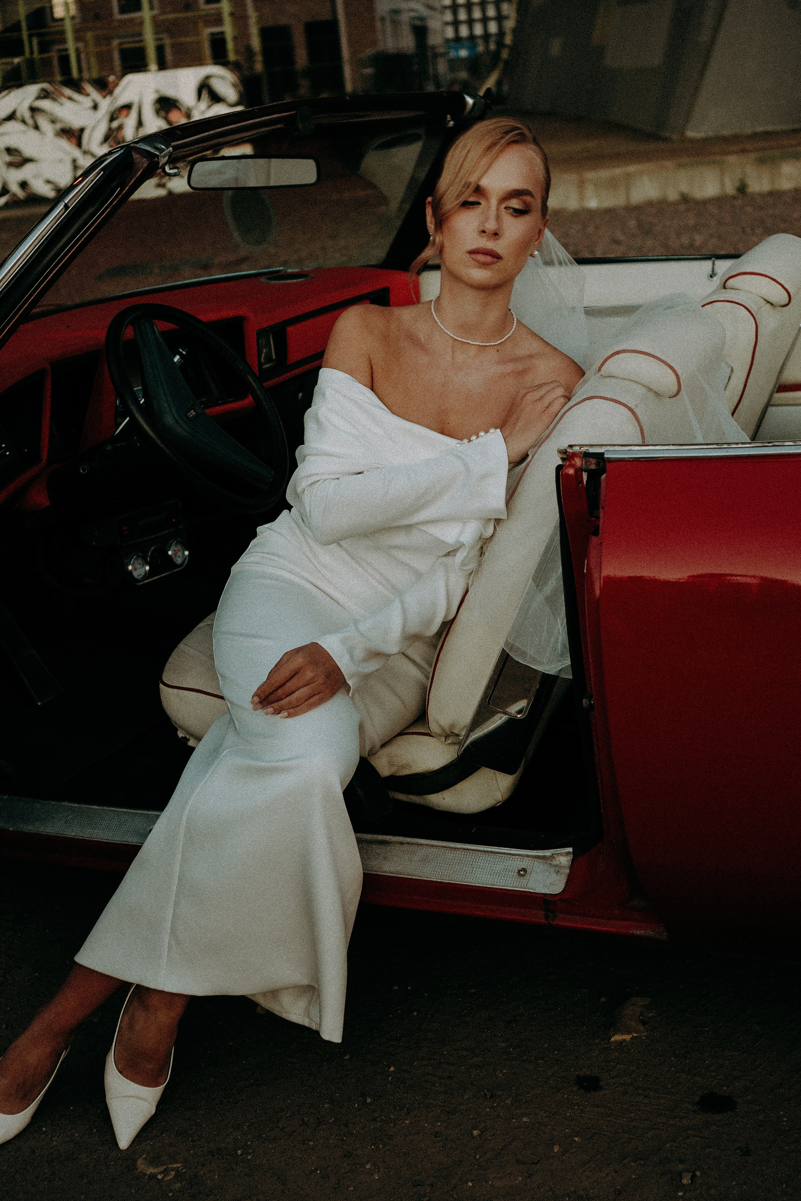 СВАДЕБНАЯ СЬЕМКА ВОЗЛЕ МСОТА БЕТАНКУРА НА КАБРИОЛЕТЕ. Профессиональный фотограф, Санкт-Петербург — Виктория Богомолова