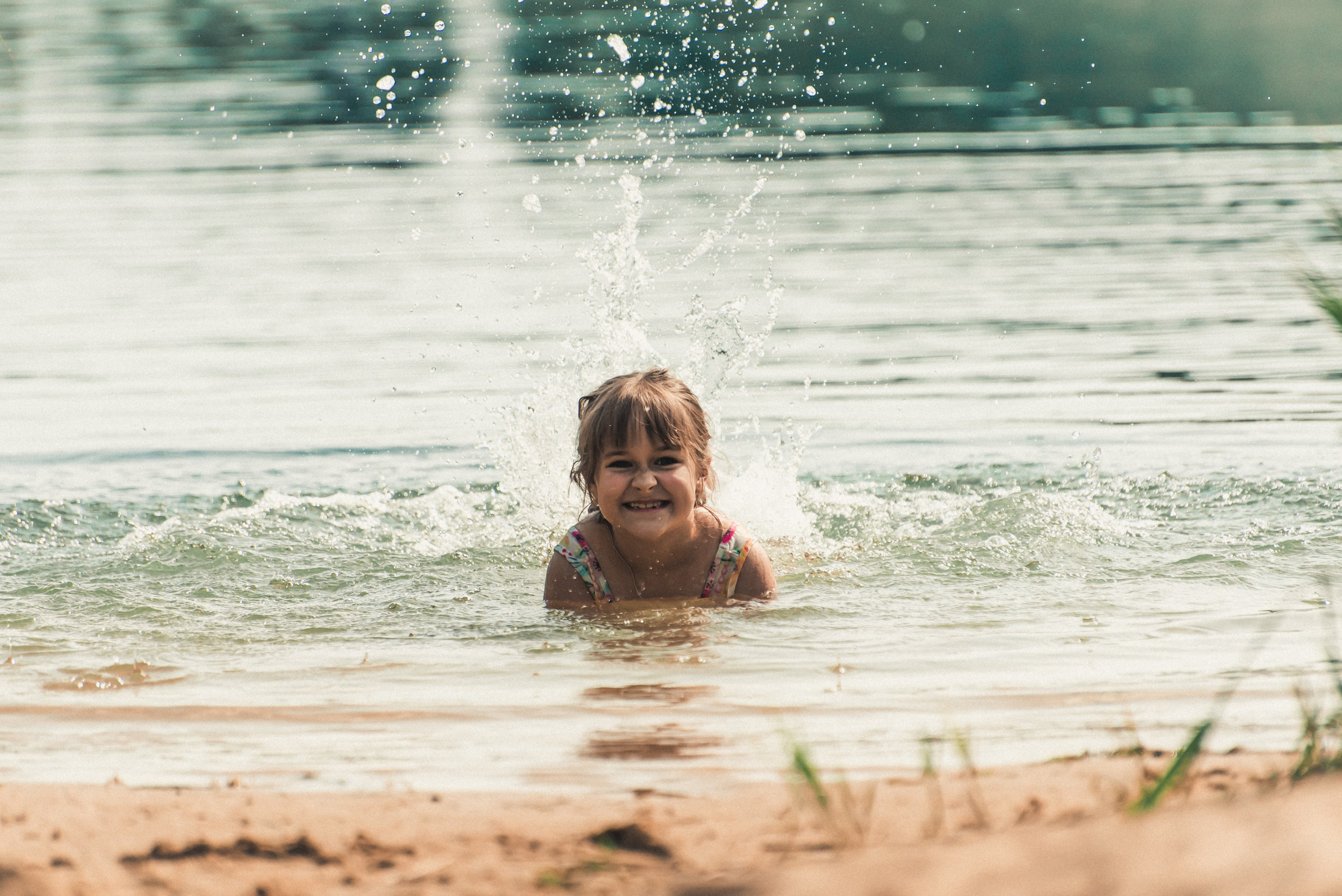 Фотосессия летом на озере. Фотограф Макс Огурцов в Нижнем Новгороде