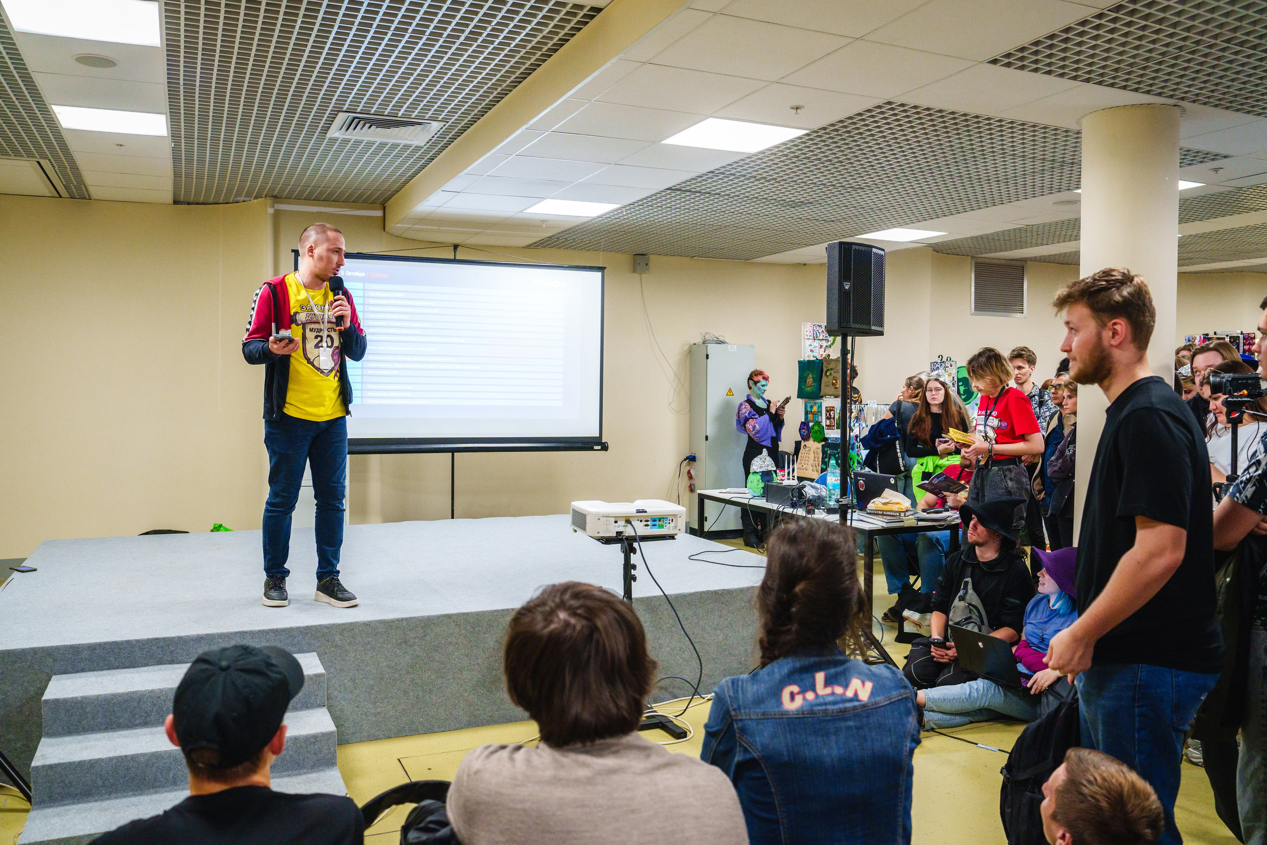 Living room studio. Ролекон 24. Великолепный фотограф Александр Захарченко