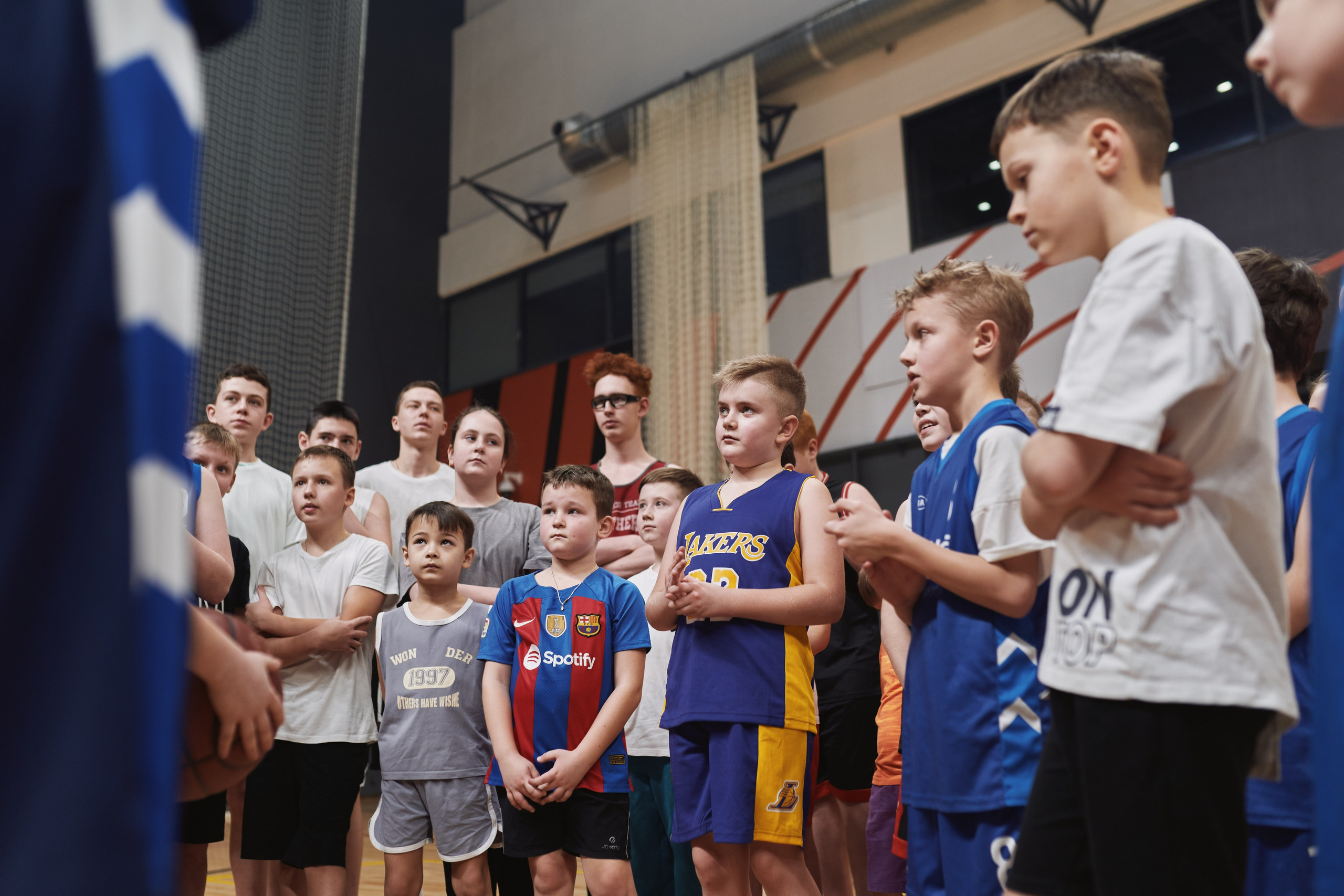 Новогодний баскетбол 2025. Детская лига. Евгений Бреча. Коммерческий и бэкстейдж фотограф в Москве