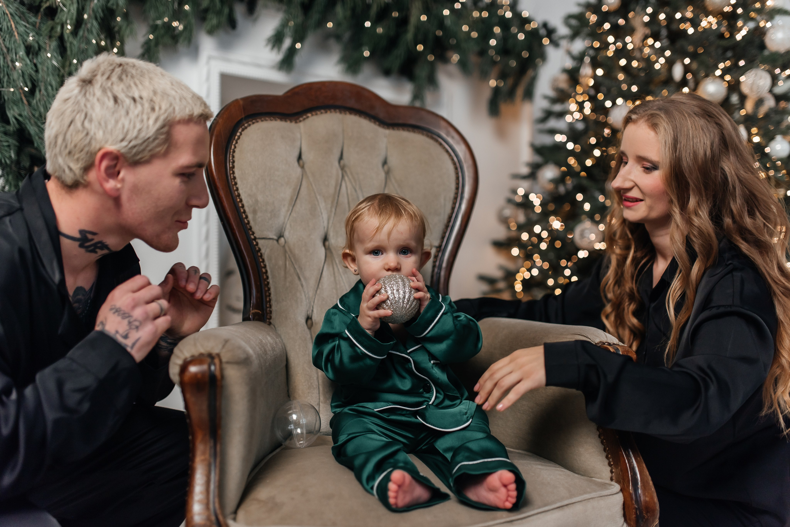 Мама, папа, дочь (атласные пижамы). Фотограф в Дзержинске Наташа Баева