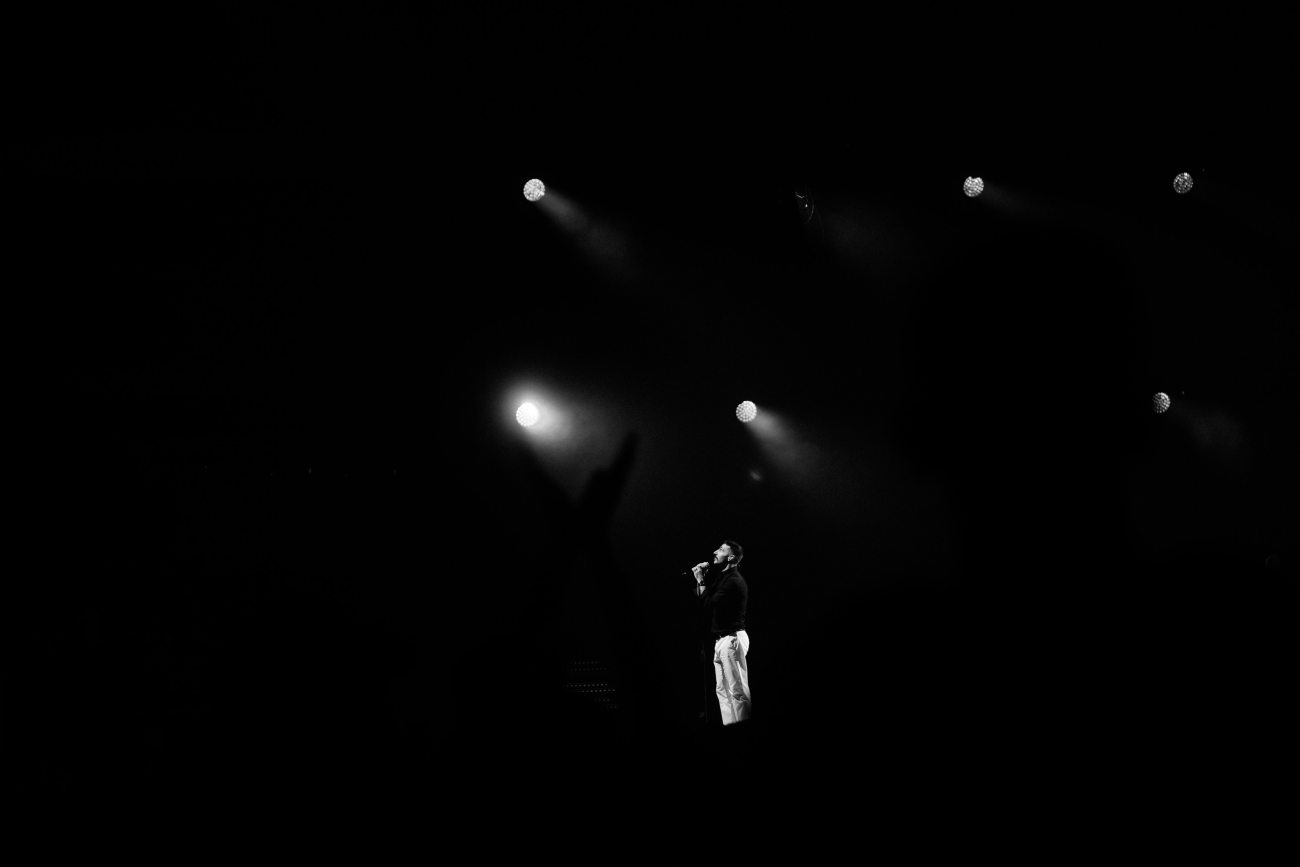 Концерт L'one 19.10.2025 с хором и симфоническом оркестром. Фотограф и видеограф Мария Банщикова, Солнечногорск, Москва