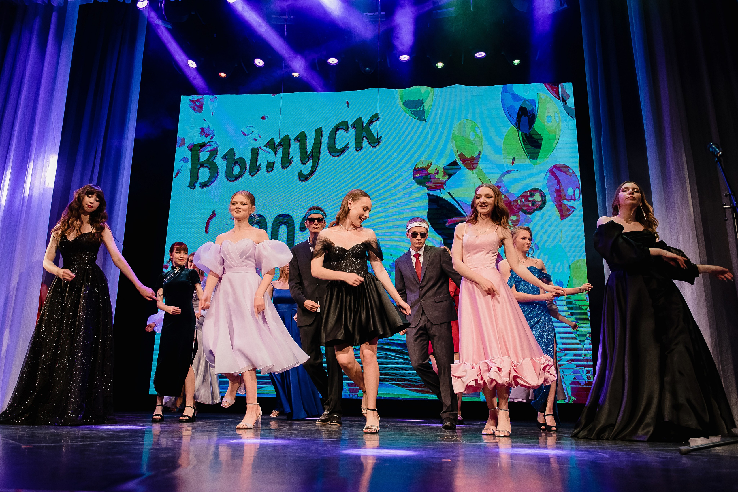 Выпускной школа 2024. Фотограф Рязань. Дарья Дмитриева