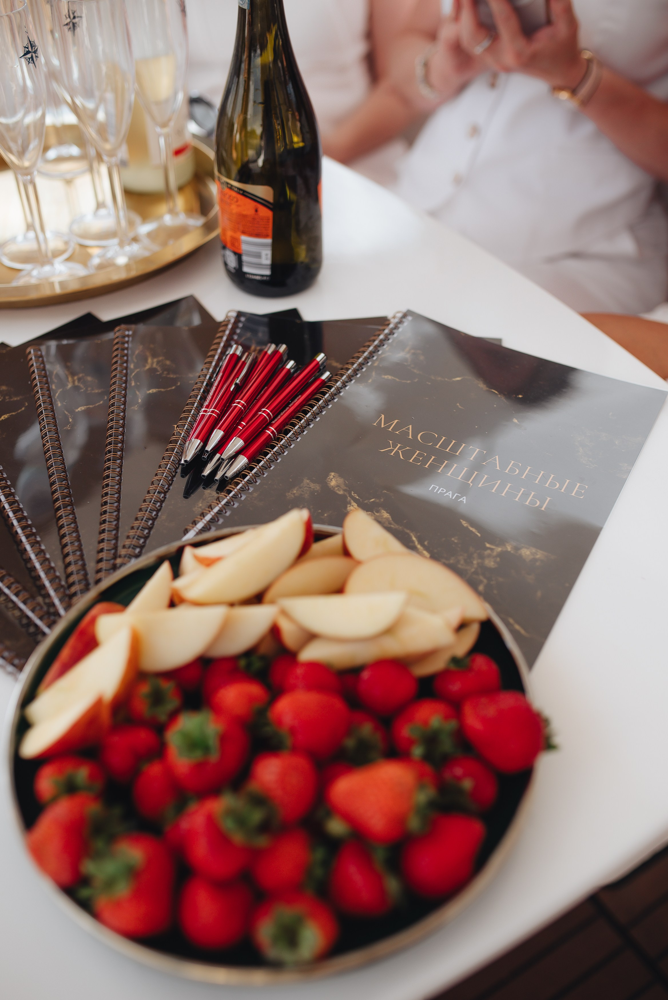 Фотосессия на яхте. Фотограф Прага | Photographer Prague| Фотограф в Праге Яра Куркус