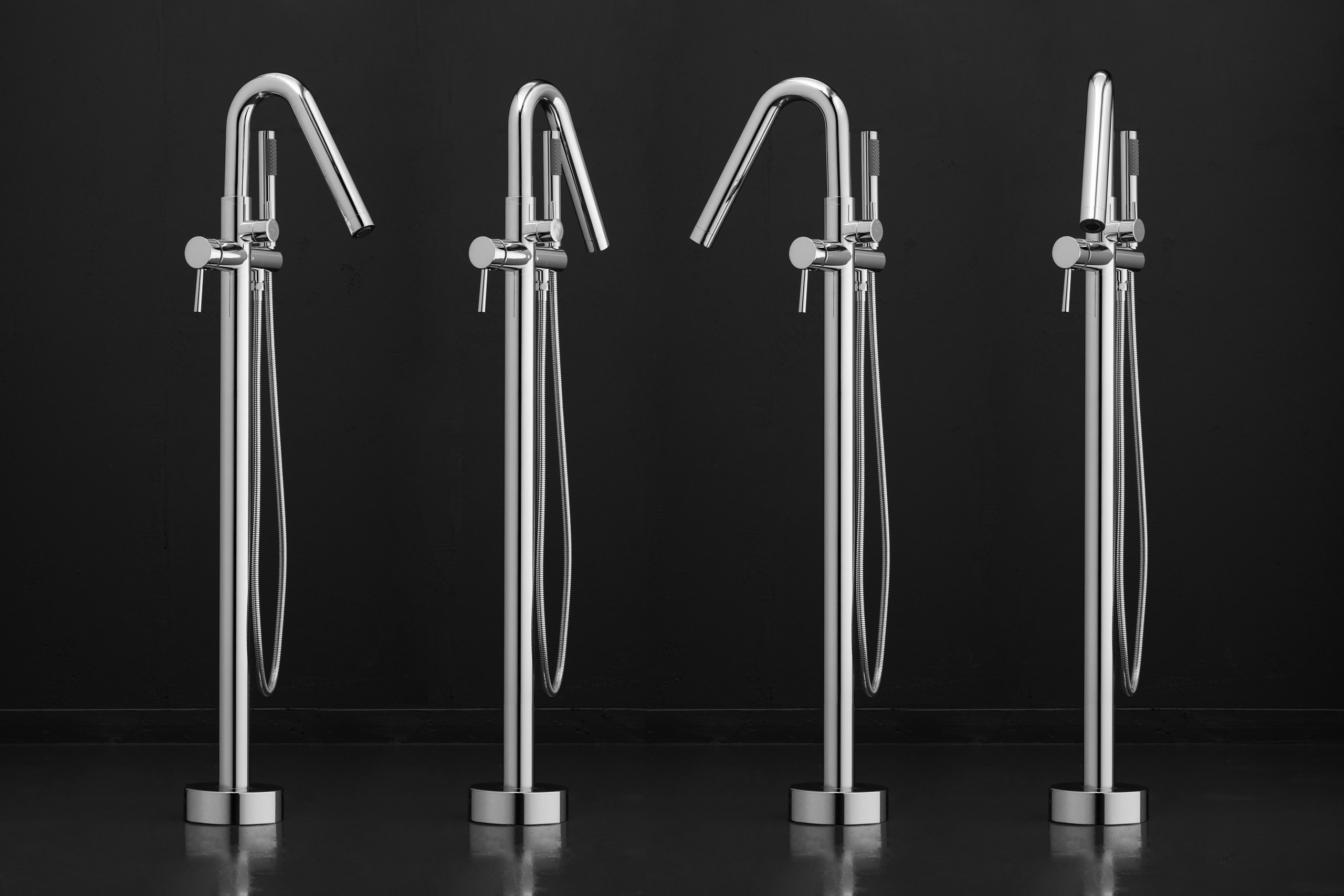 Хромированный смеситель для каталога фотосъемка