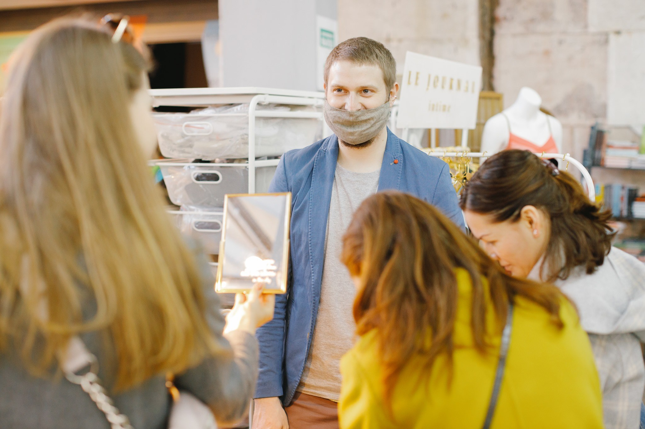 10–11 апреля 2021 на Трёхгорной мануфактуре / фото Иван Гущин. Фотоотчеты «Ламбада-маркета»