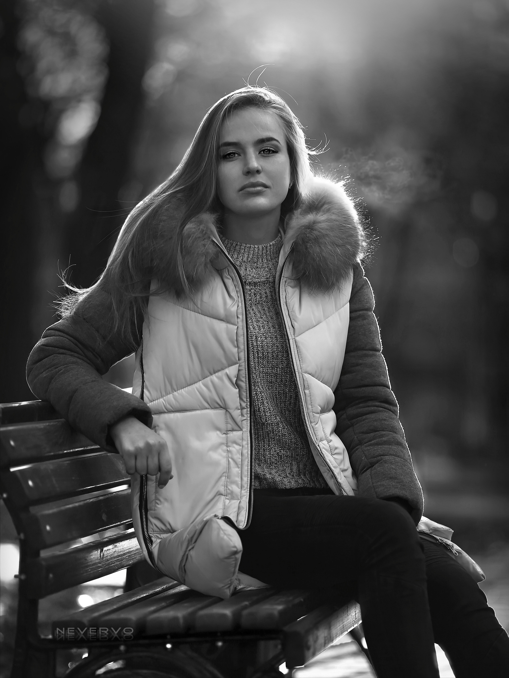 Черно-белая фотосъемка. B&W съемка в Москве. ЧБ фотограф Олег Голишник. Арт-фотограф Олег Голишников. Творческая мастерская