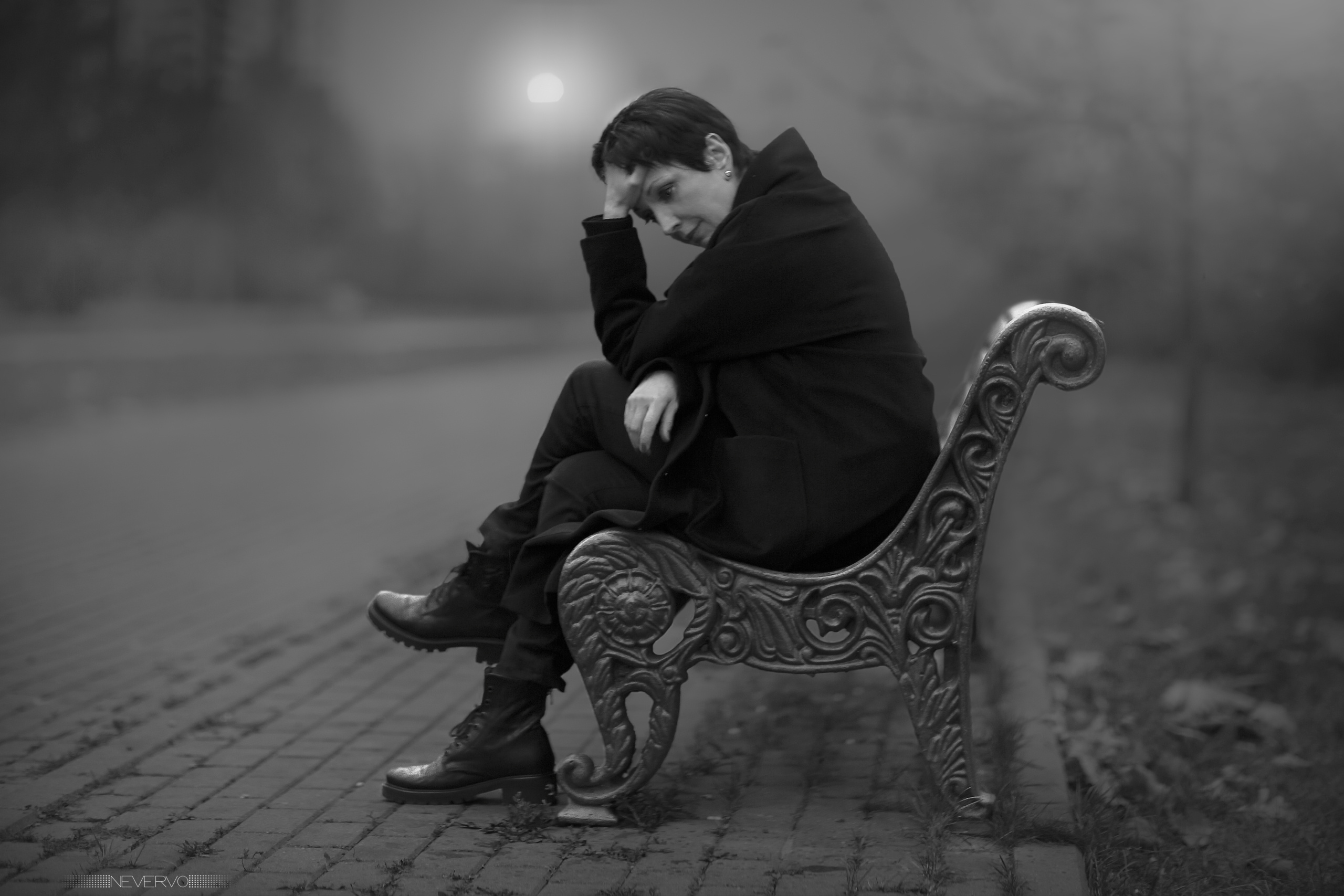 Черно-белая фотосъемка. B&W съемка в Москве. ЧБ фотограф Олег Голишник. Арт-фотограф Олег Голишников. Творческая мастерская