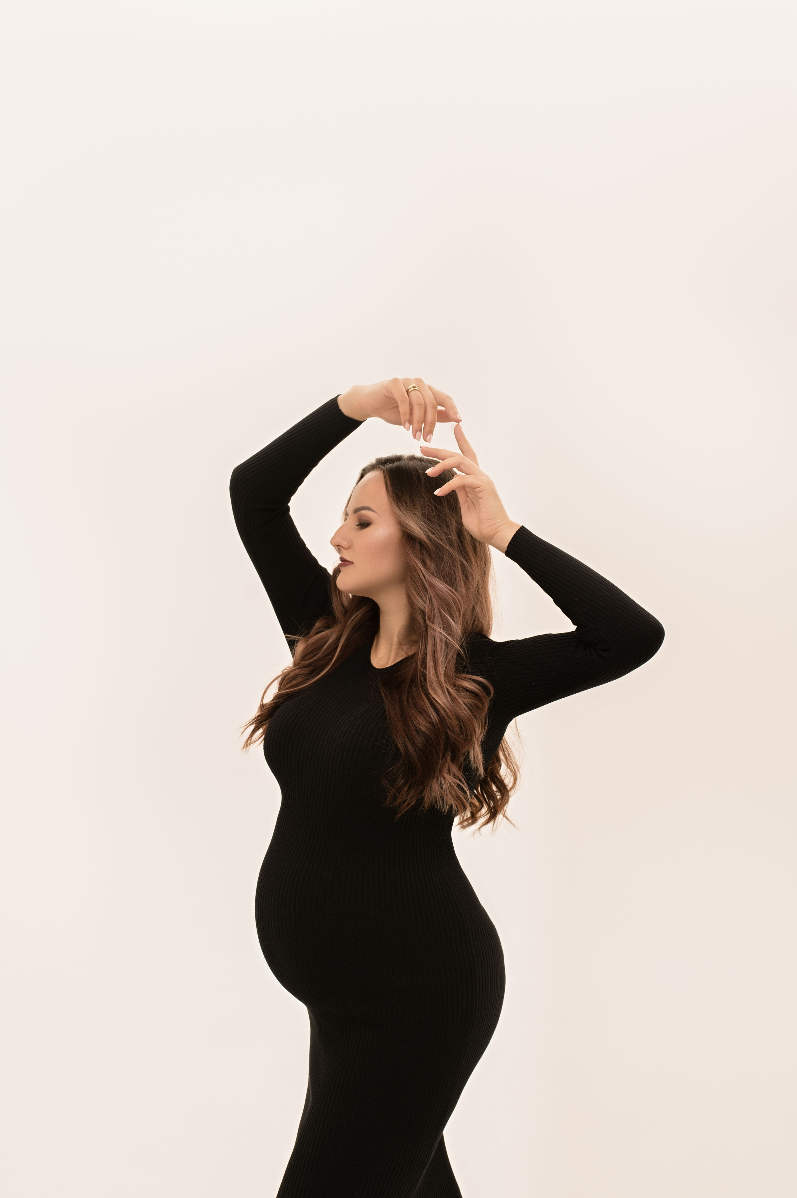 Валерия Крюкова. Фотостудия Алматы — 2 Stula.Studio | Аренда залов