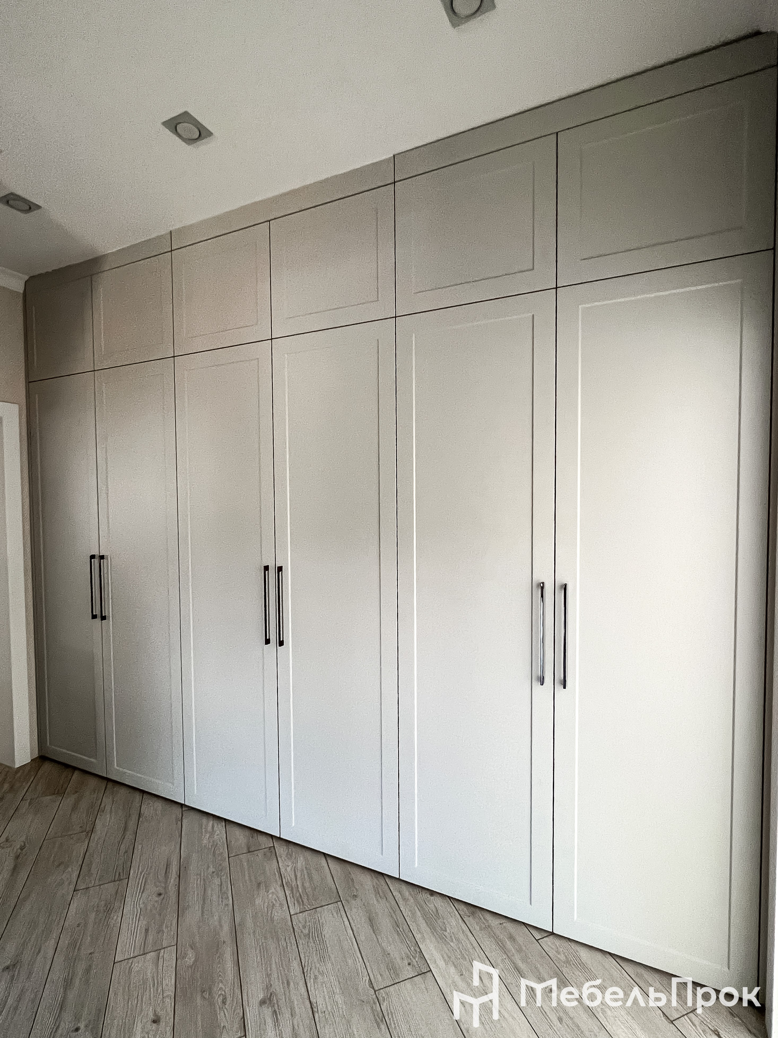 Шкафы распашные. Главная