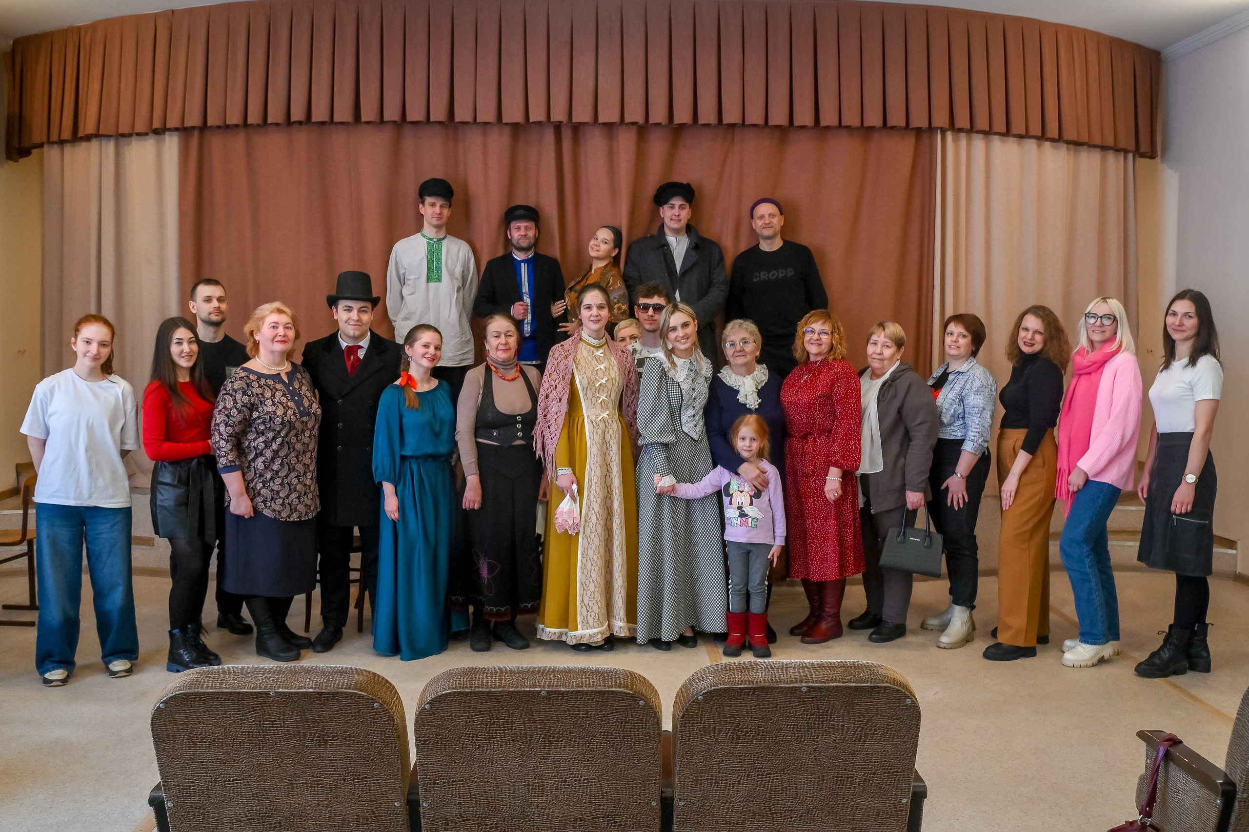 «Женитьба Белугина». Режиссёр Сергей Ермаков. Репортажный профессиональный фотограф-любитель